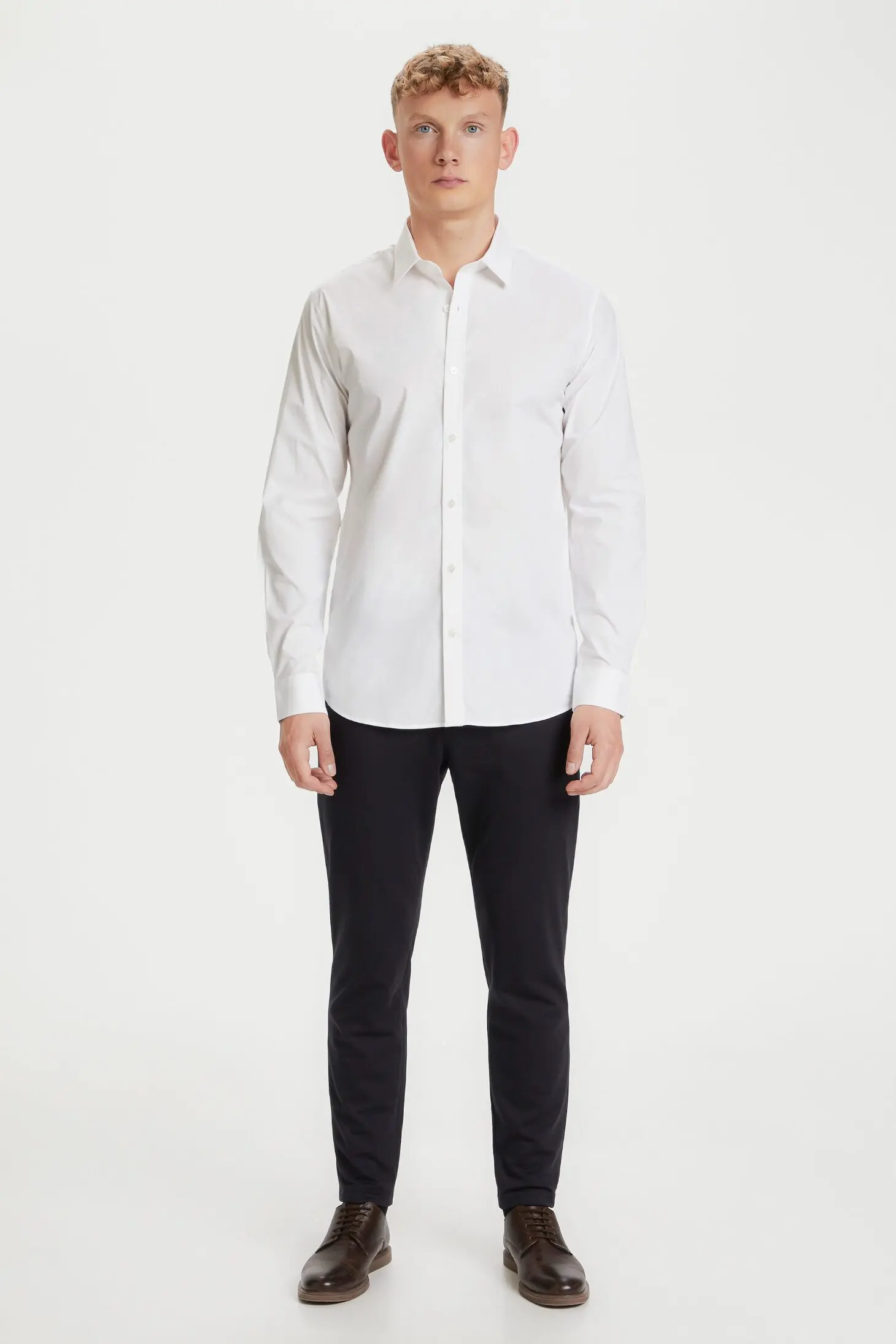 Рубашка приталенная мужская