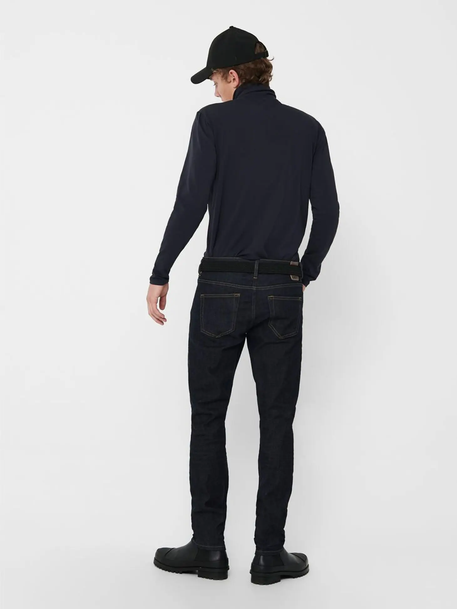 Джинсы slim fit мужские