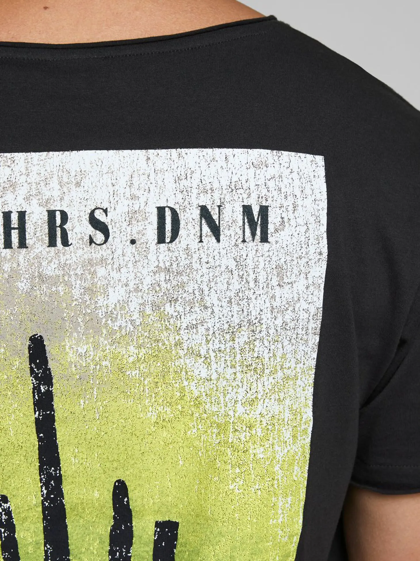 Футболка с принтом мужская