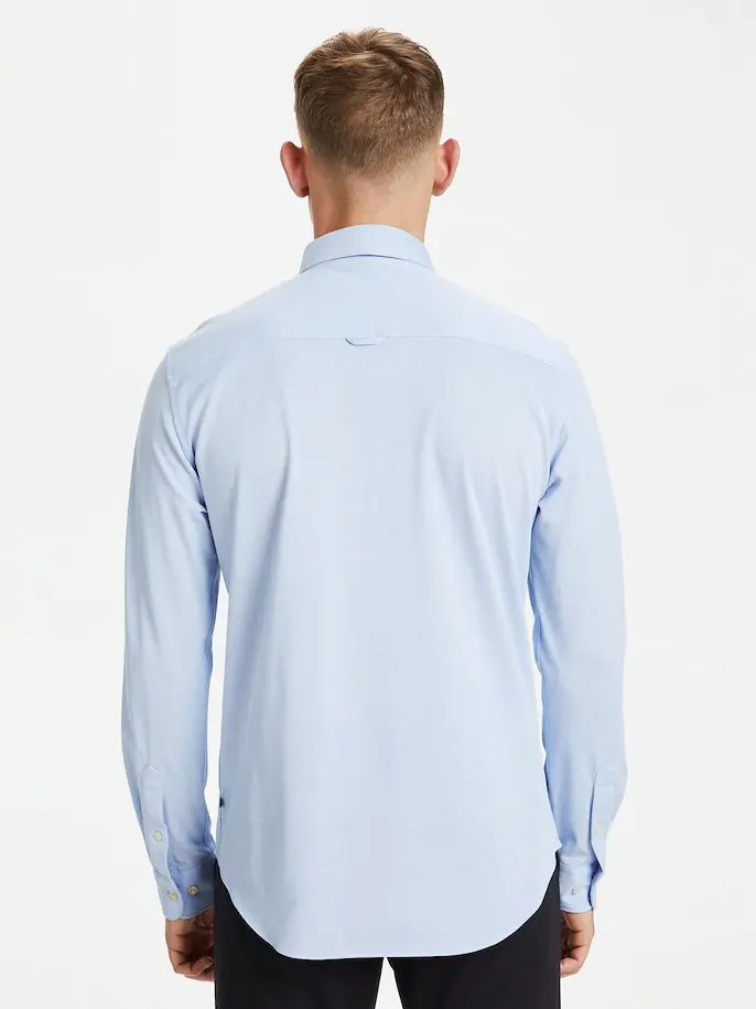 Рубашка regular fit с длинным рукавом мужская