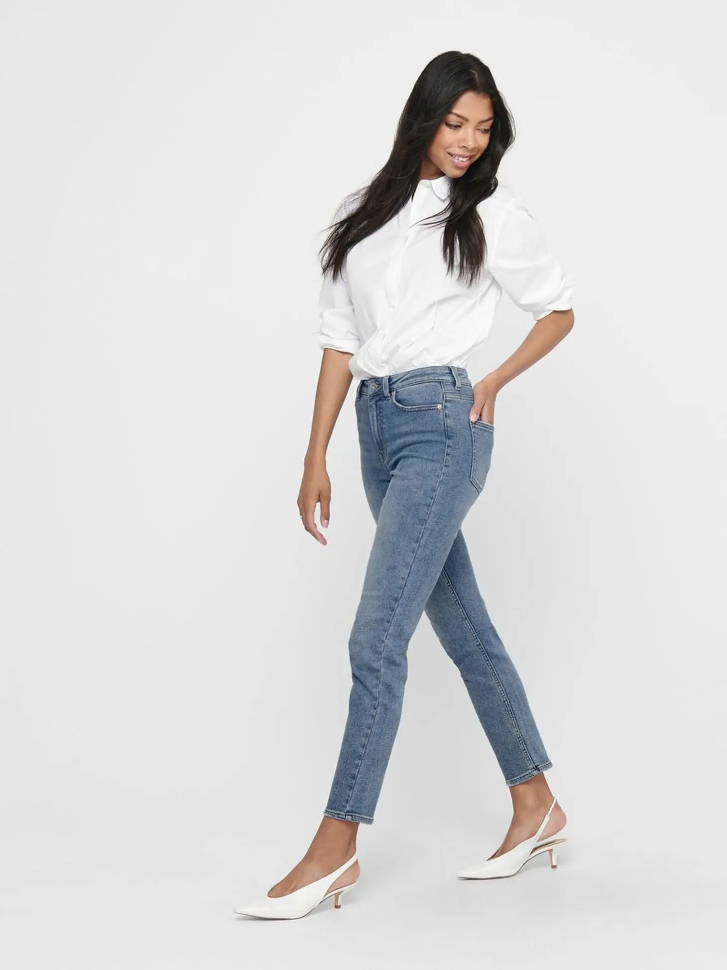 Джинсы Straight Fit женские