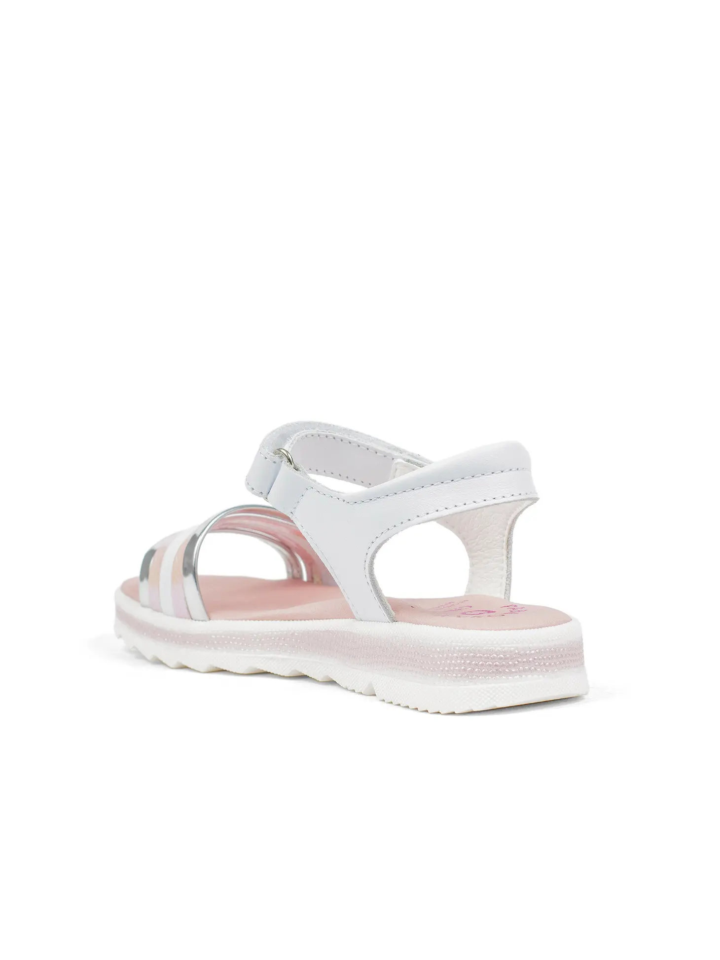 Сандалии на девочек