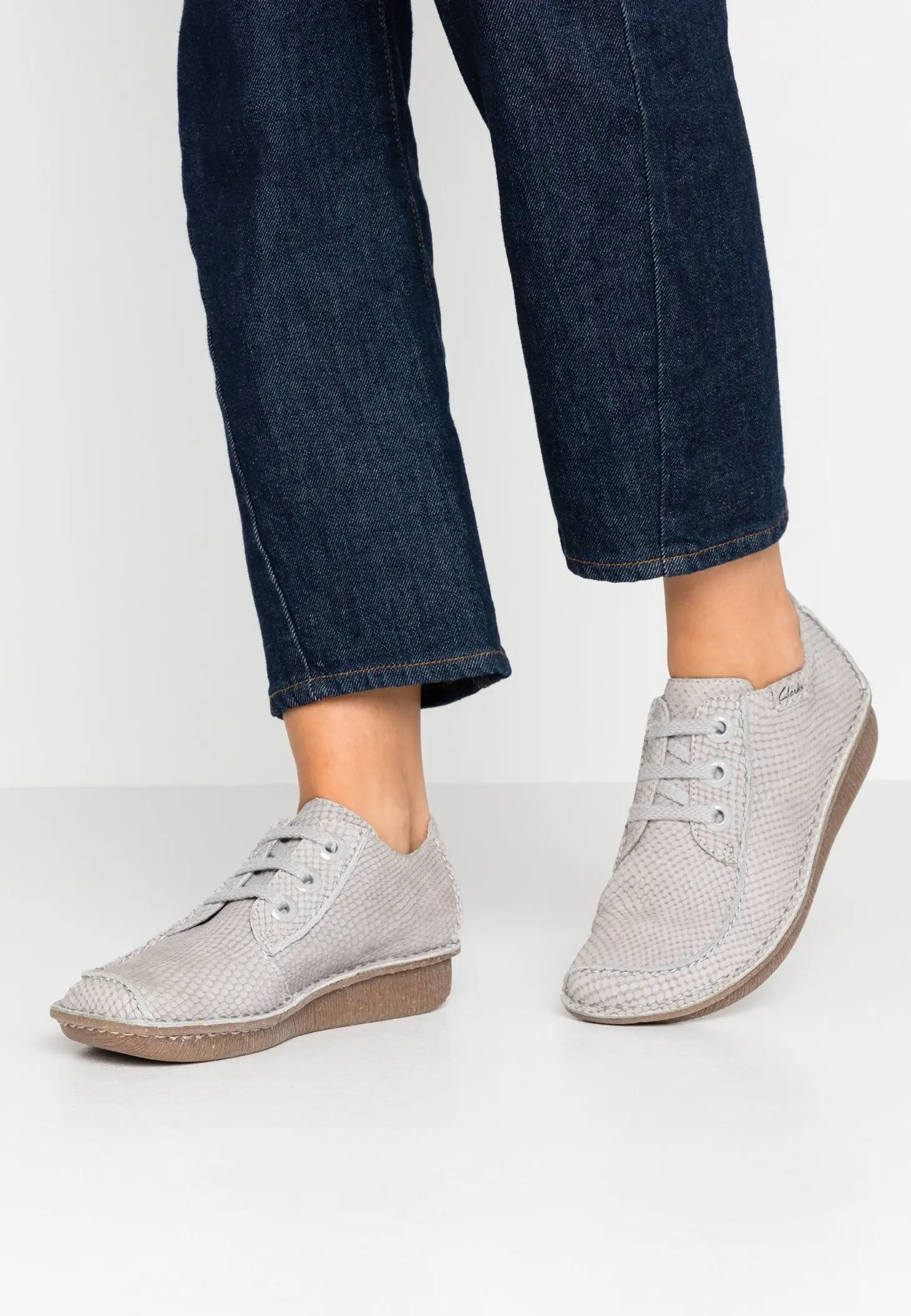 Полуботинки Casual женские