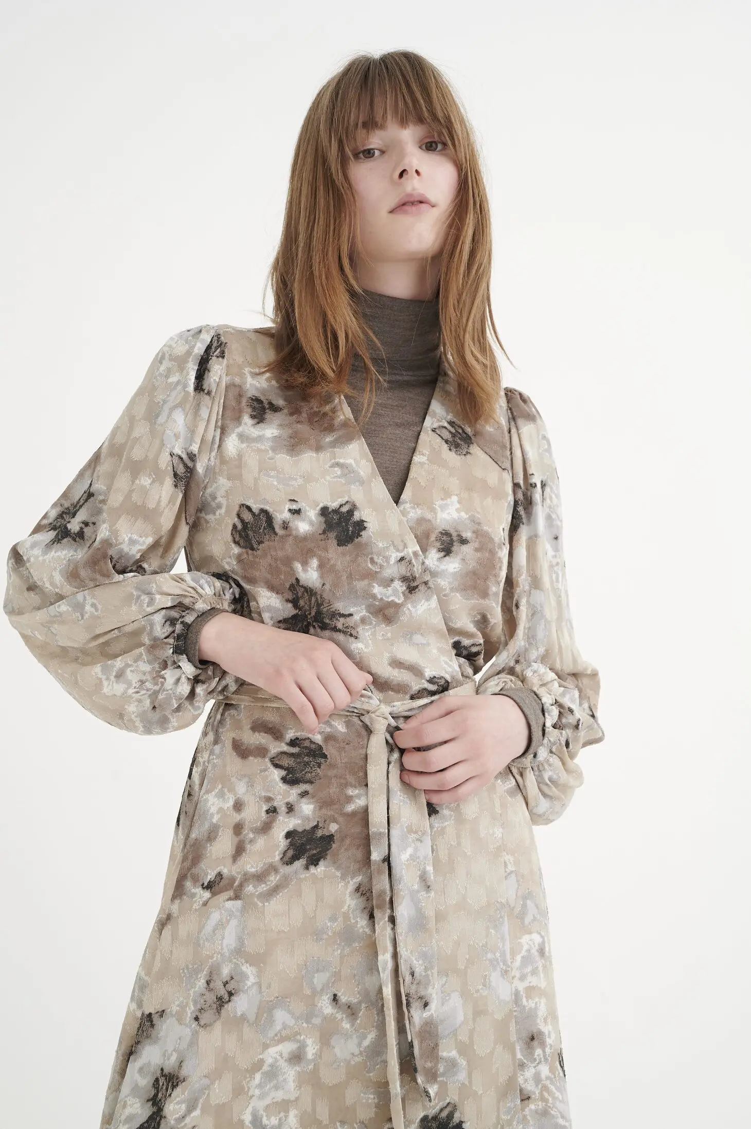 Платье миди женское