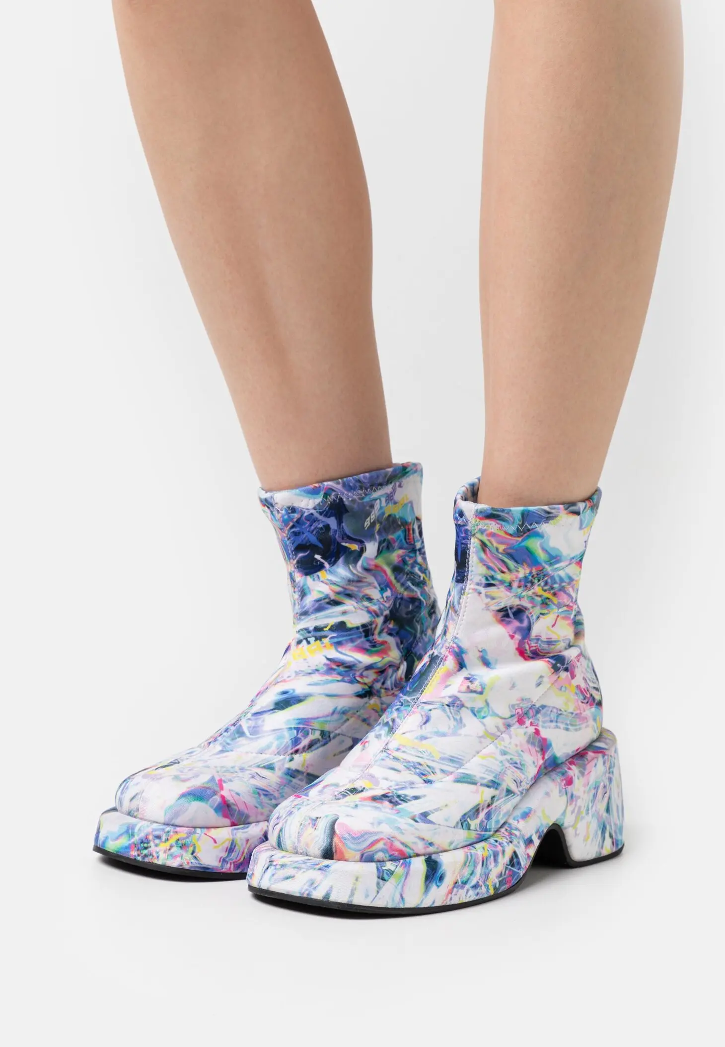 Ботинки женские