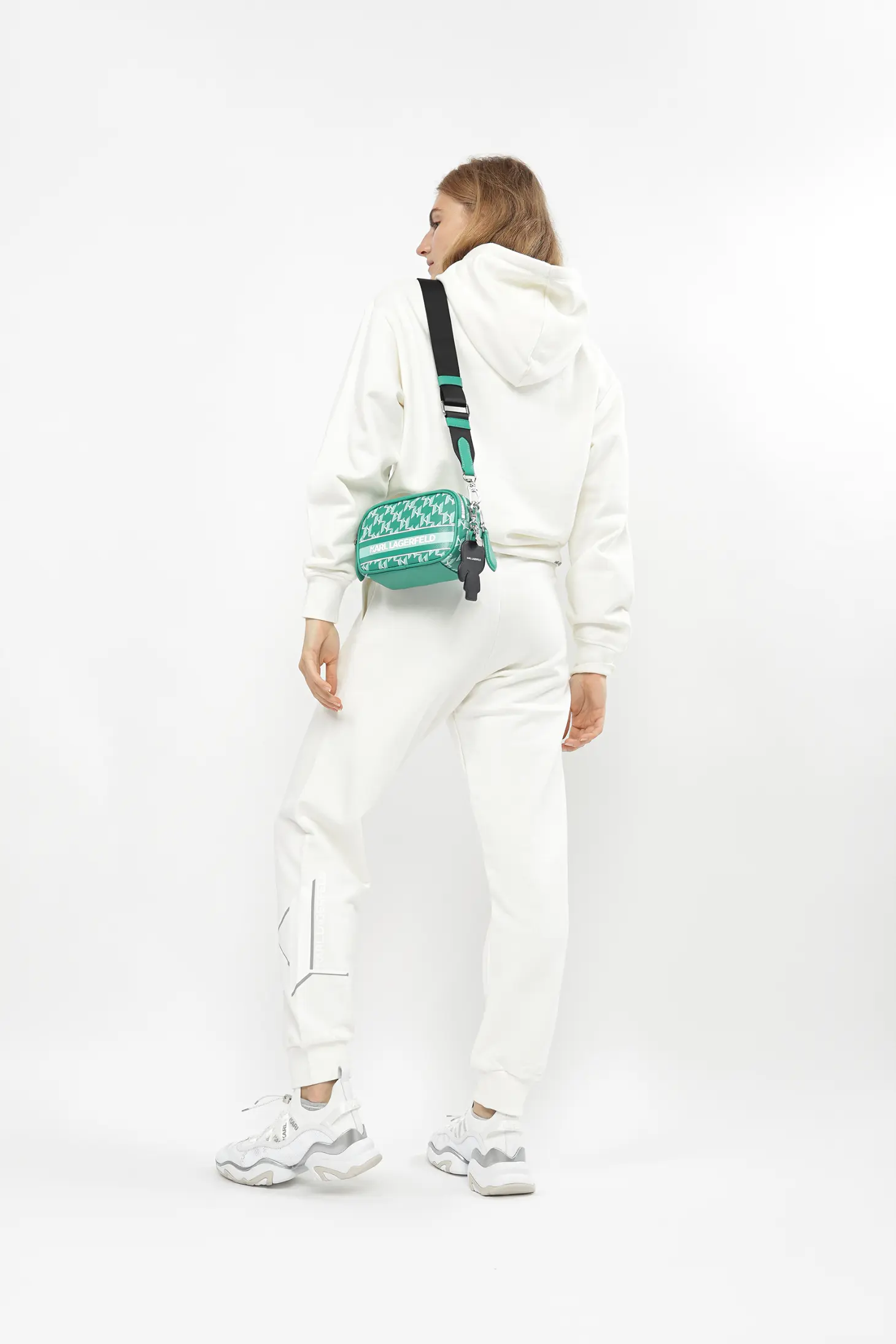 Брюки джоггеры женские