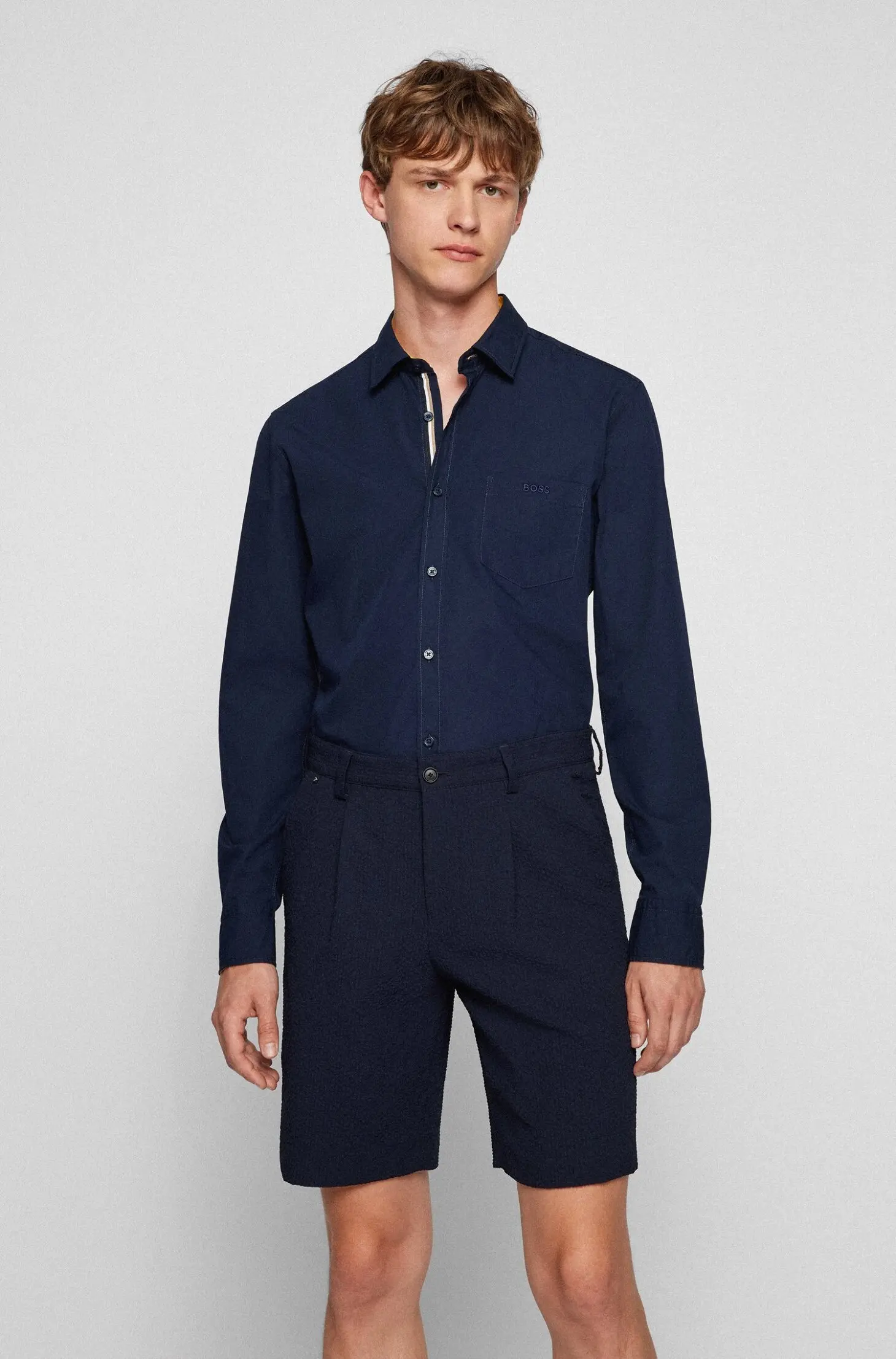 Рубашка приталенная мужская