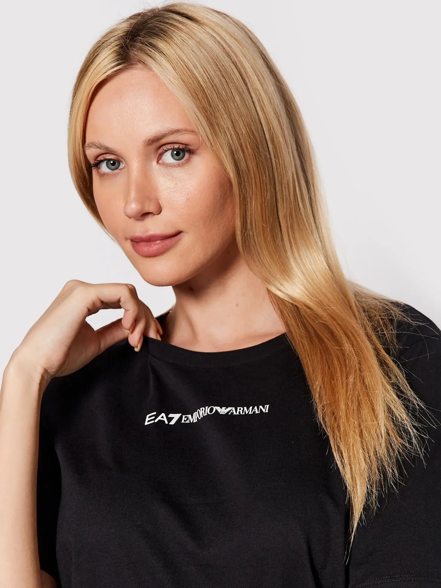 Футболка женская