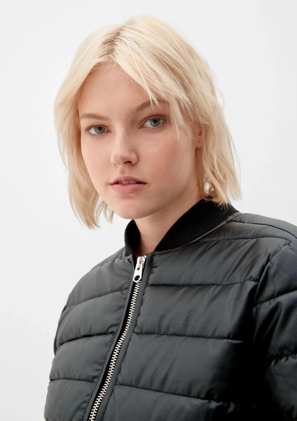 Куртка зимняя женская