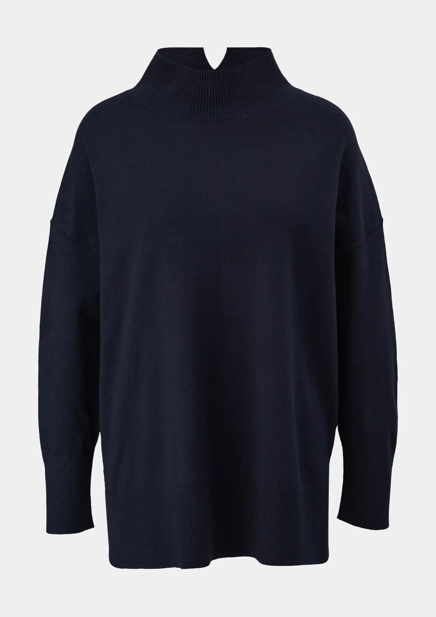 Свитер женский