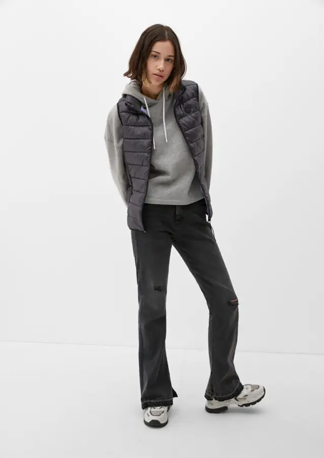 Жилет утепленный женский