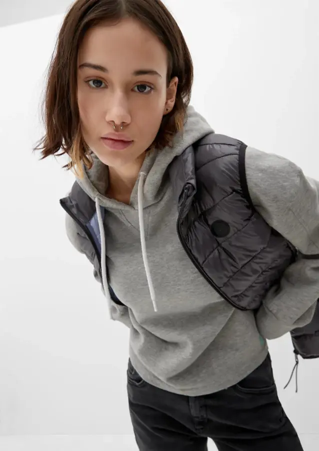 Жилет утепленный женский