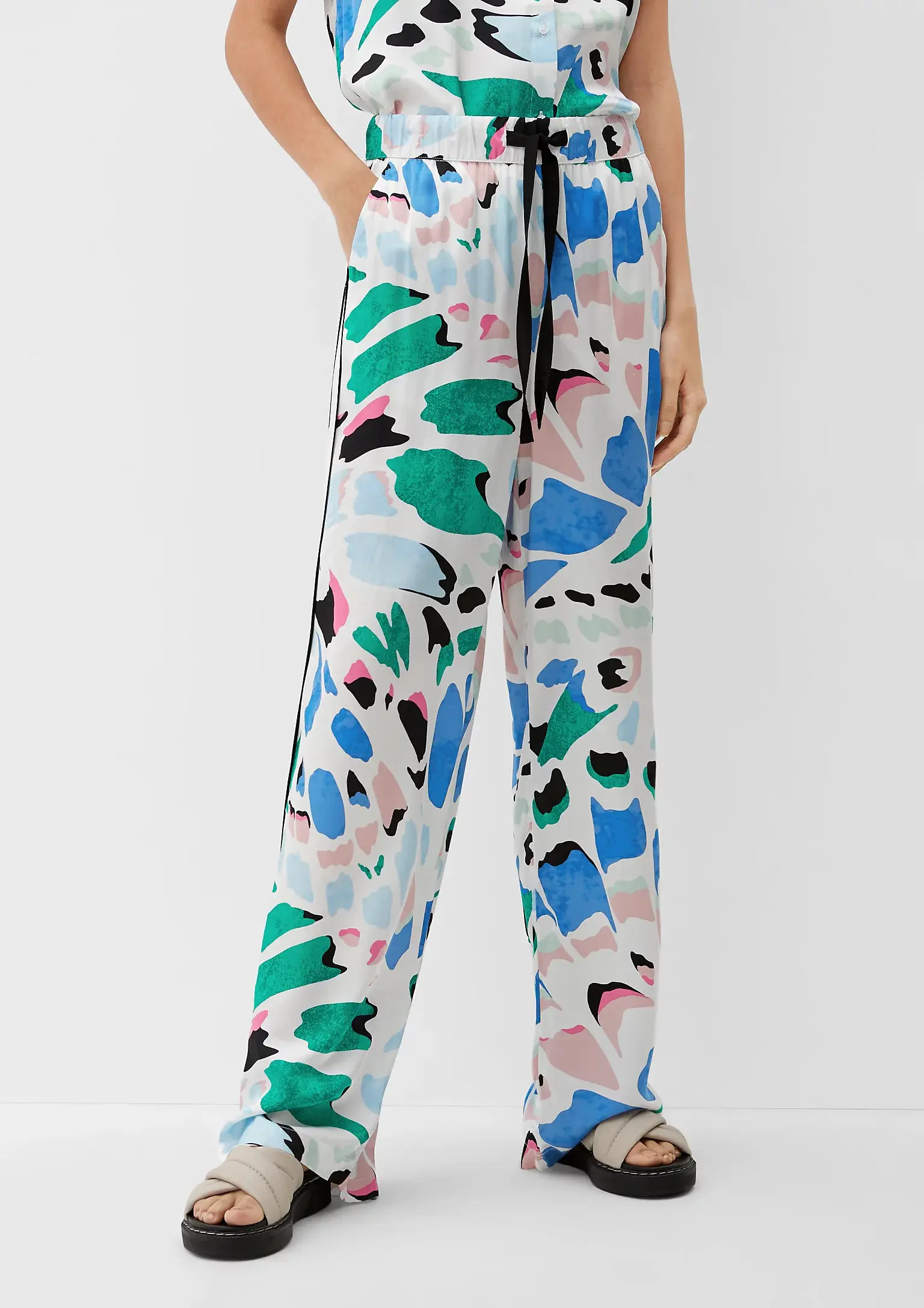 Брюки повседневные женские