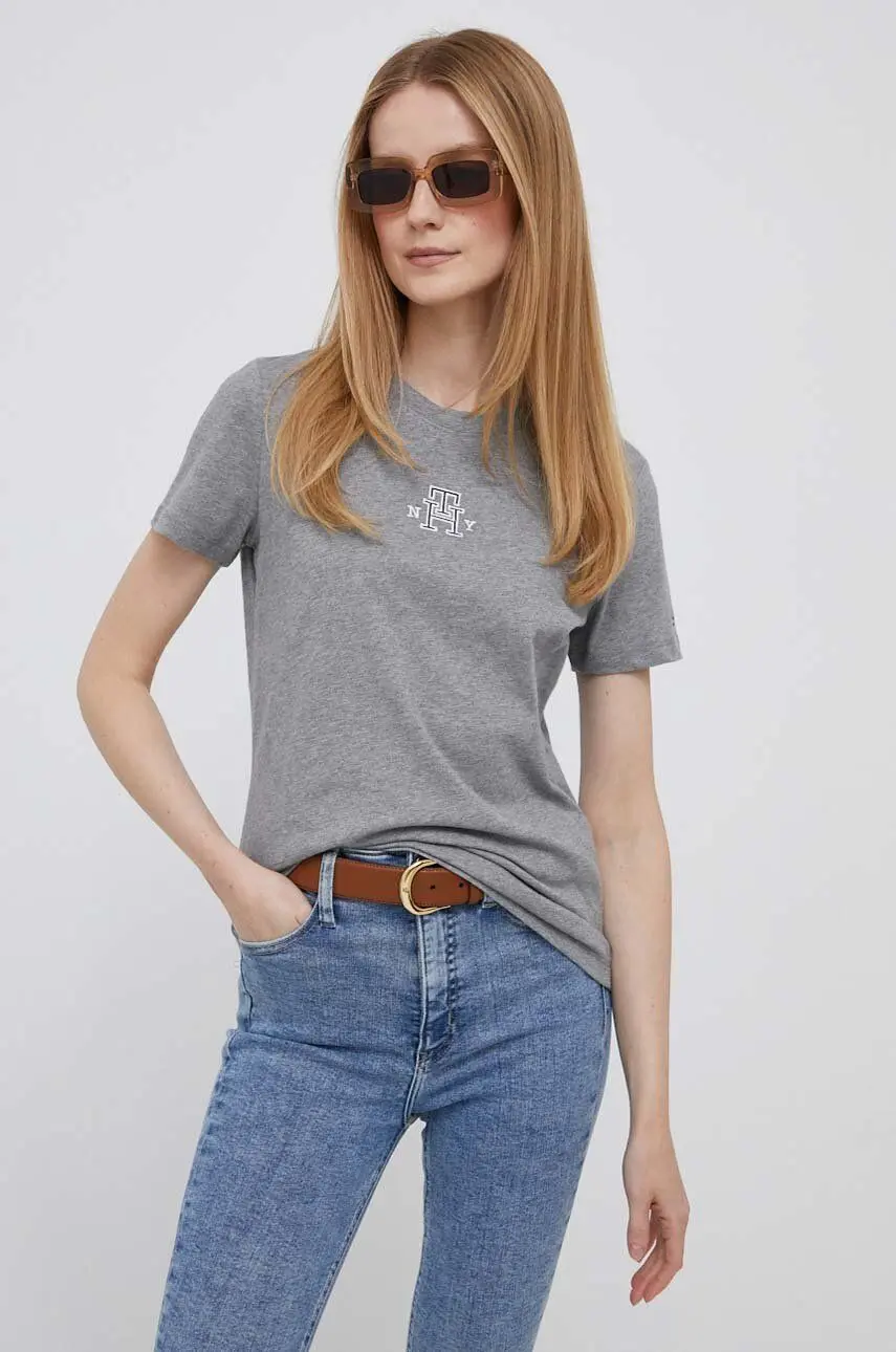 Футболка женская