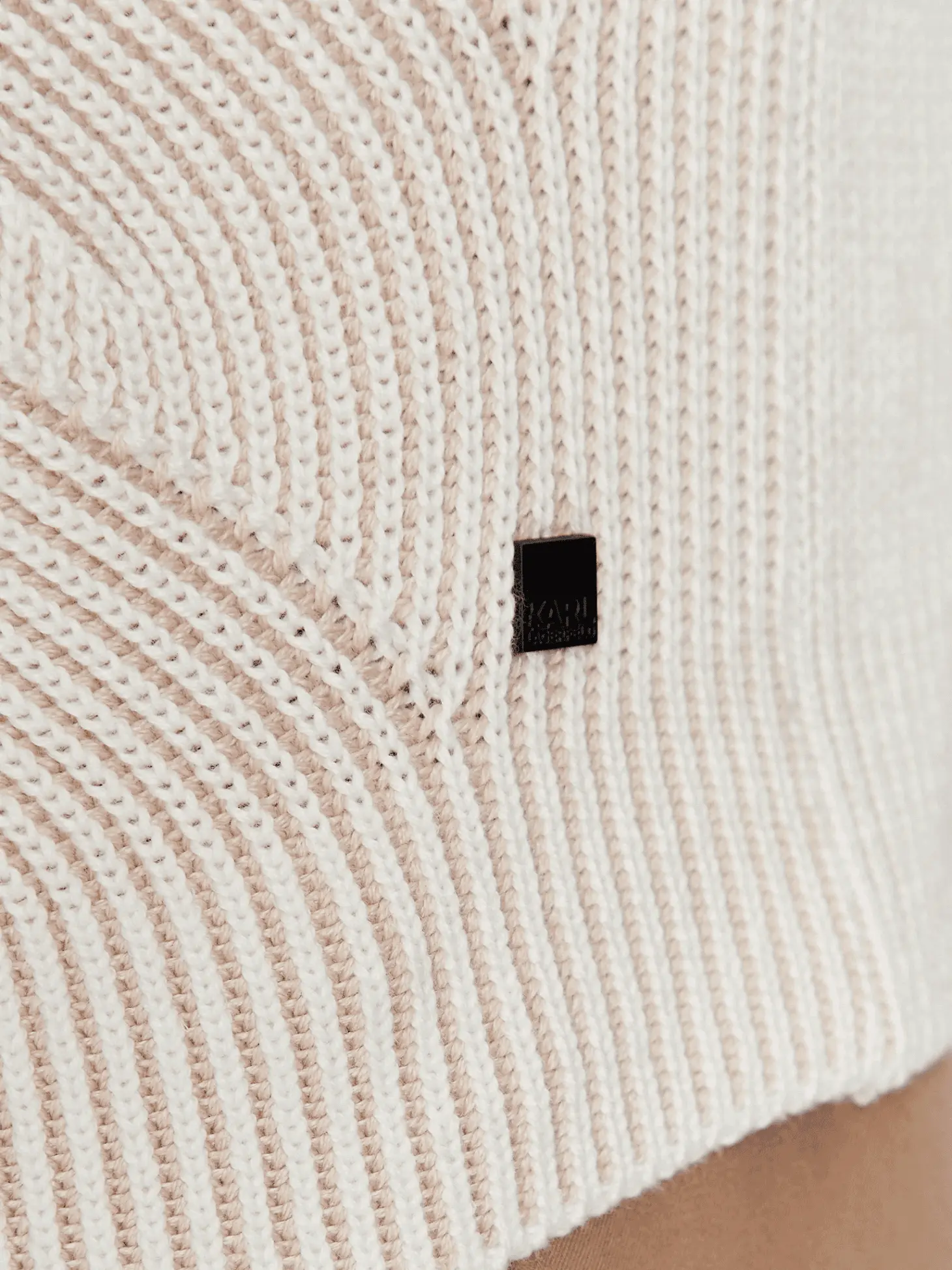 Свитер мужской