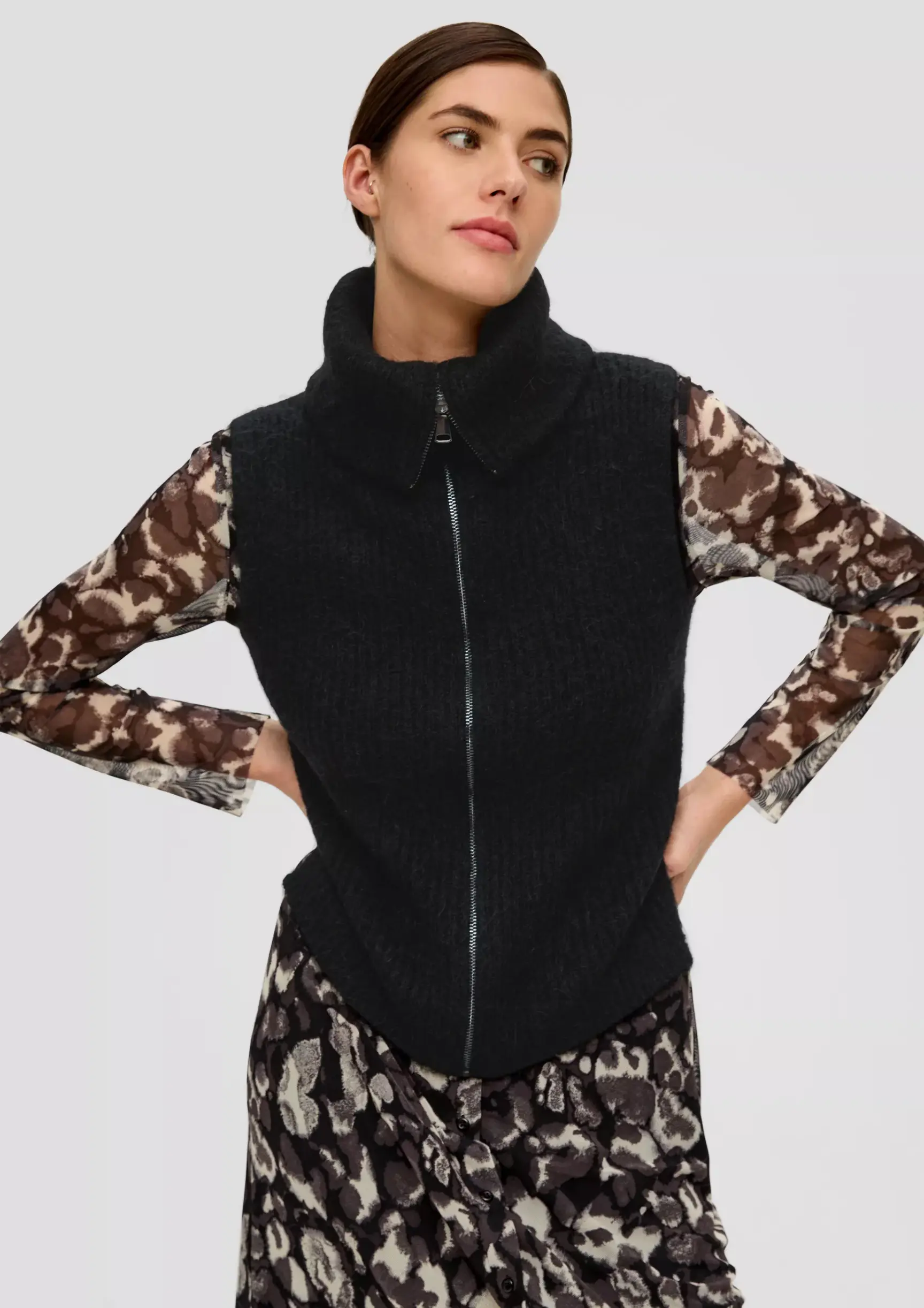 Жилет женский