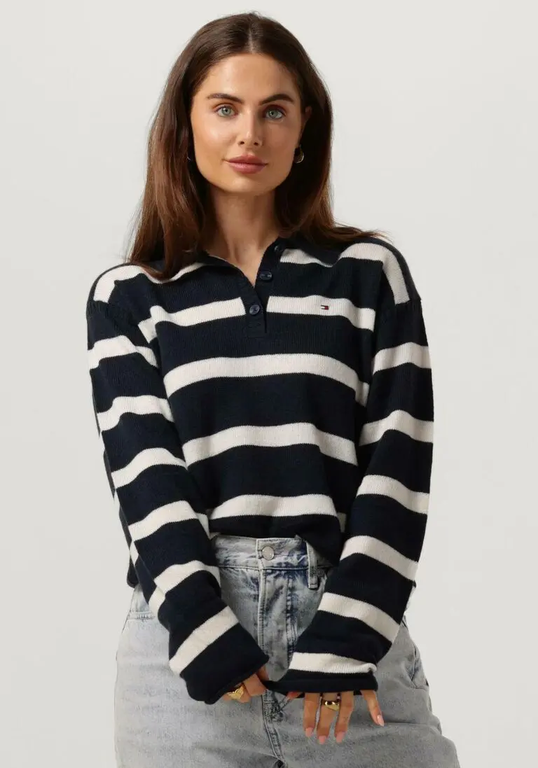 Свитер женский