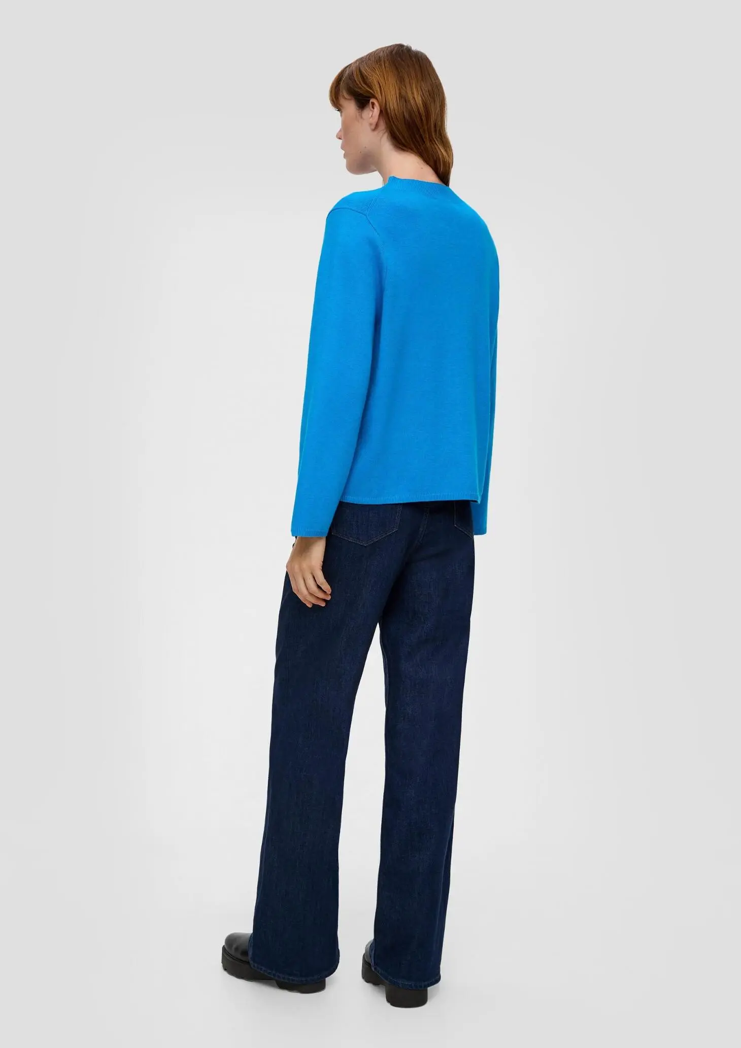 Свитер женский