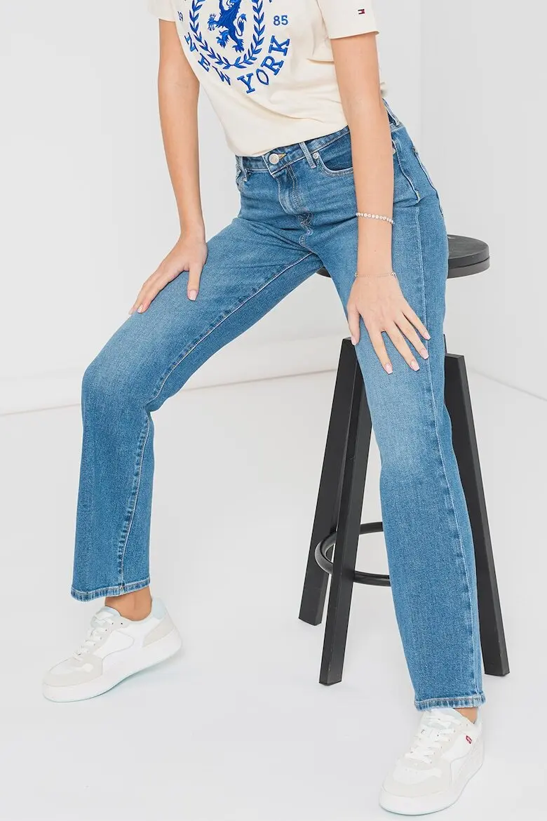 Джинсы прямые женские