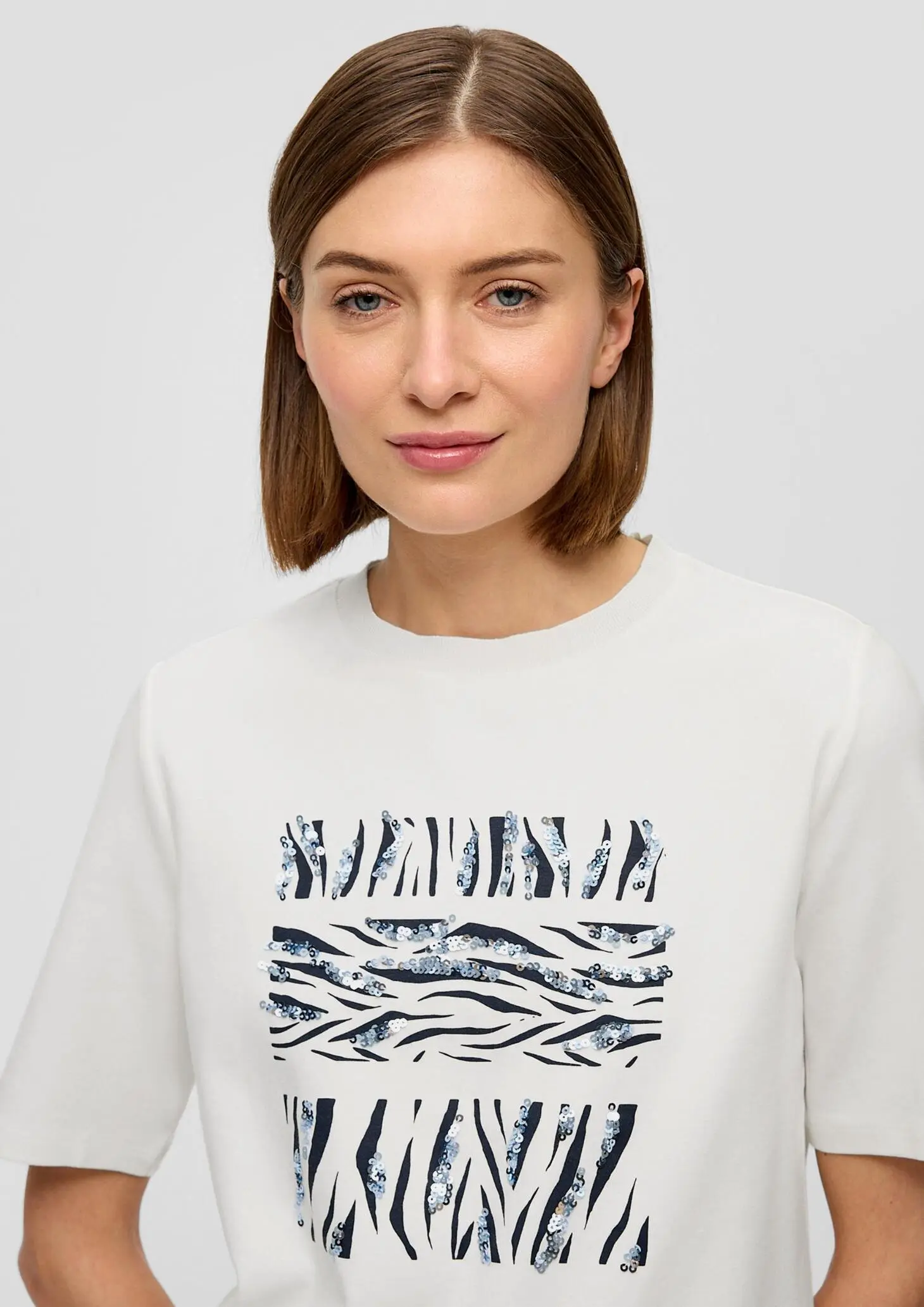 Футболка женская