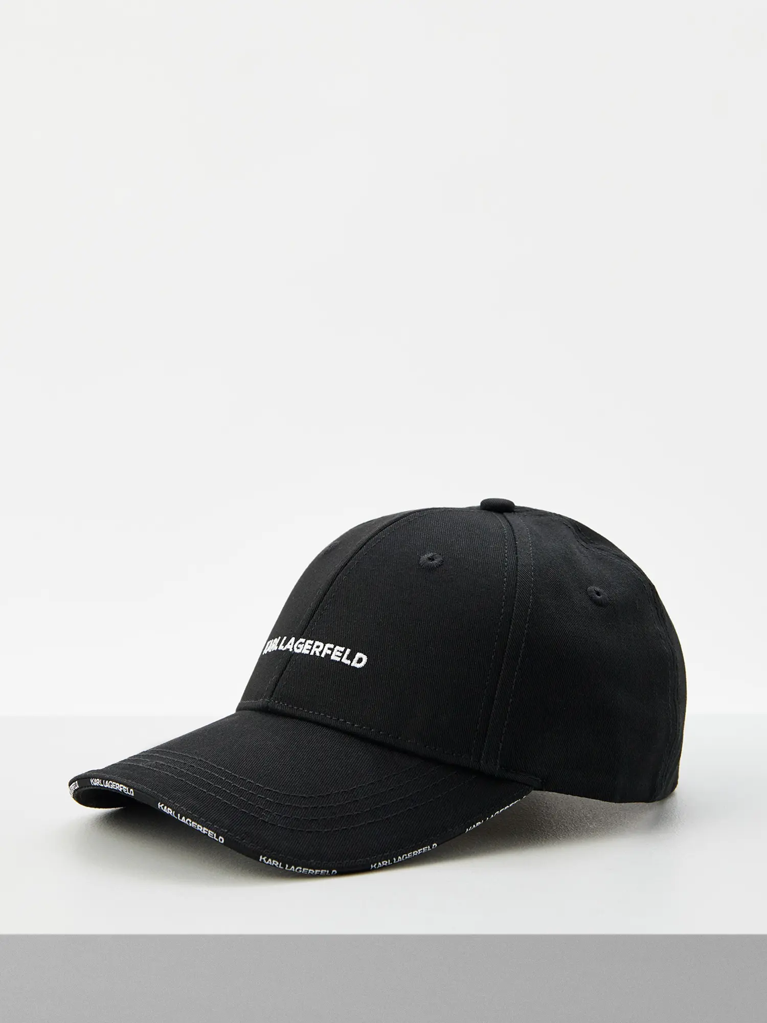 Кепка женская