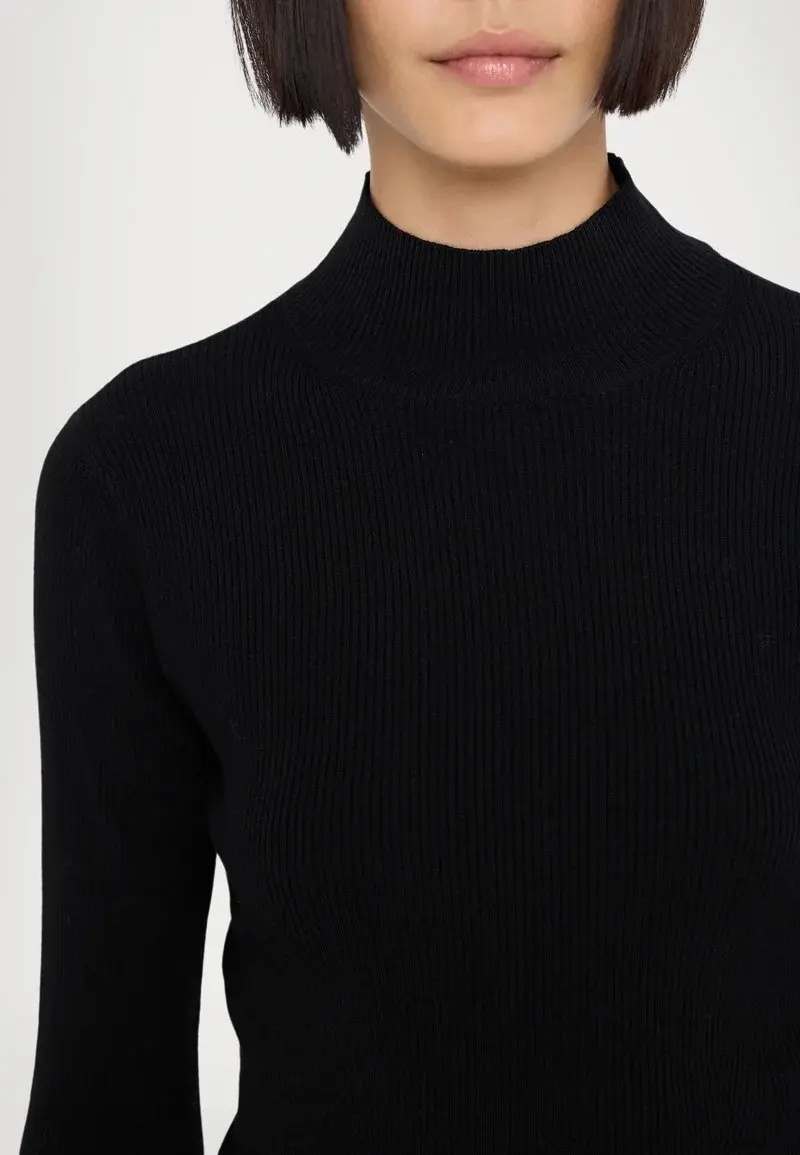 Лонгслив женский