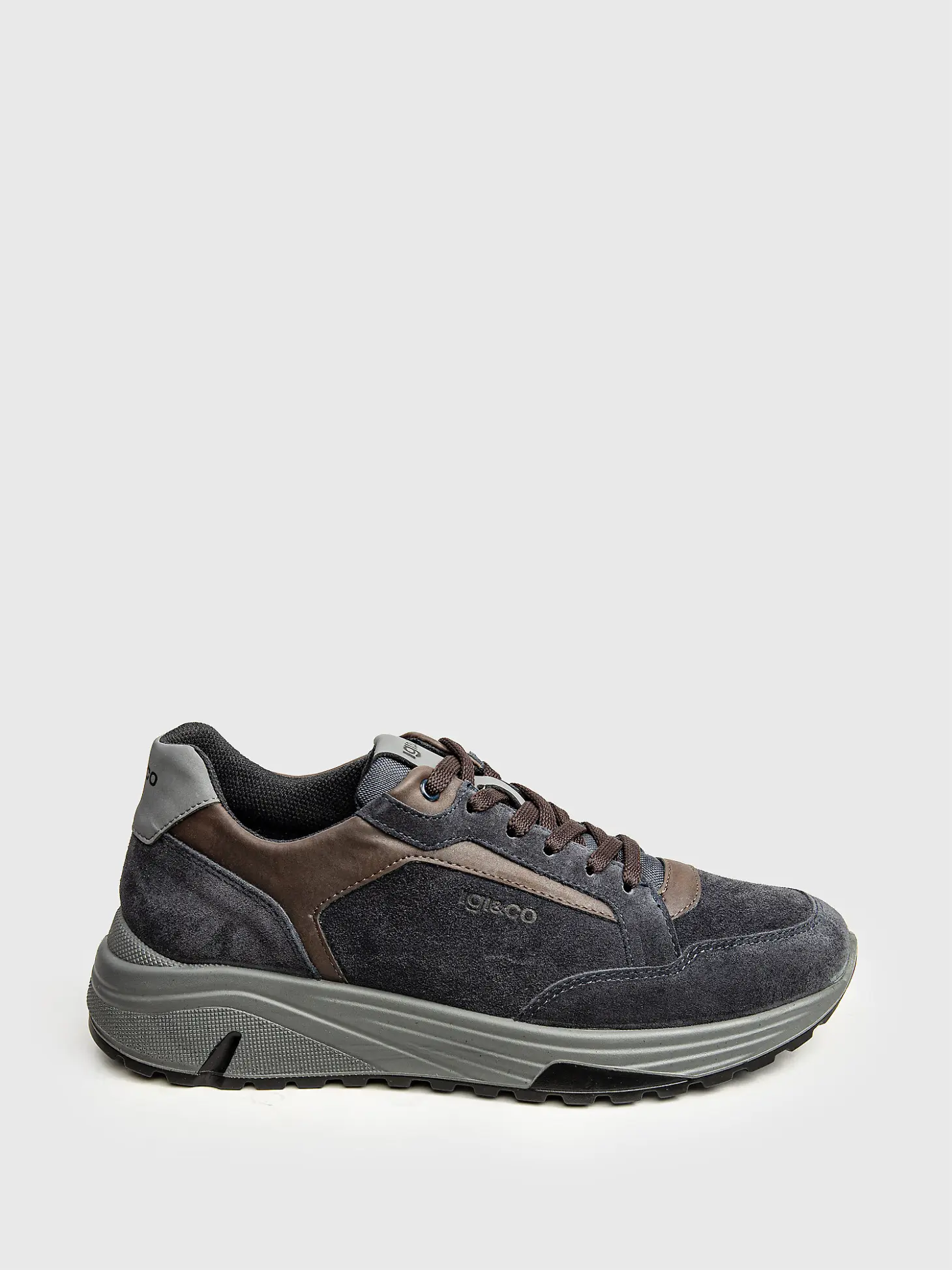 Кроссовки мужские