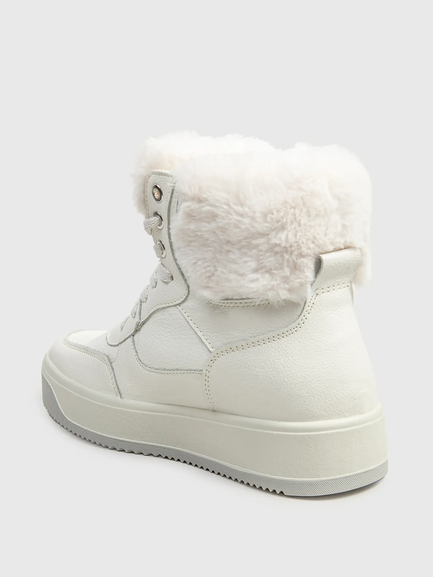 Ботинки женские