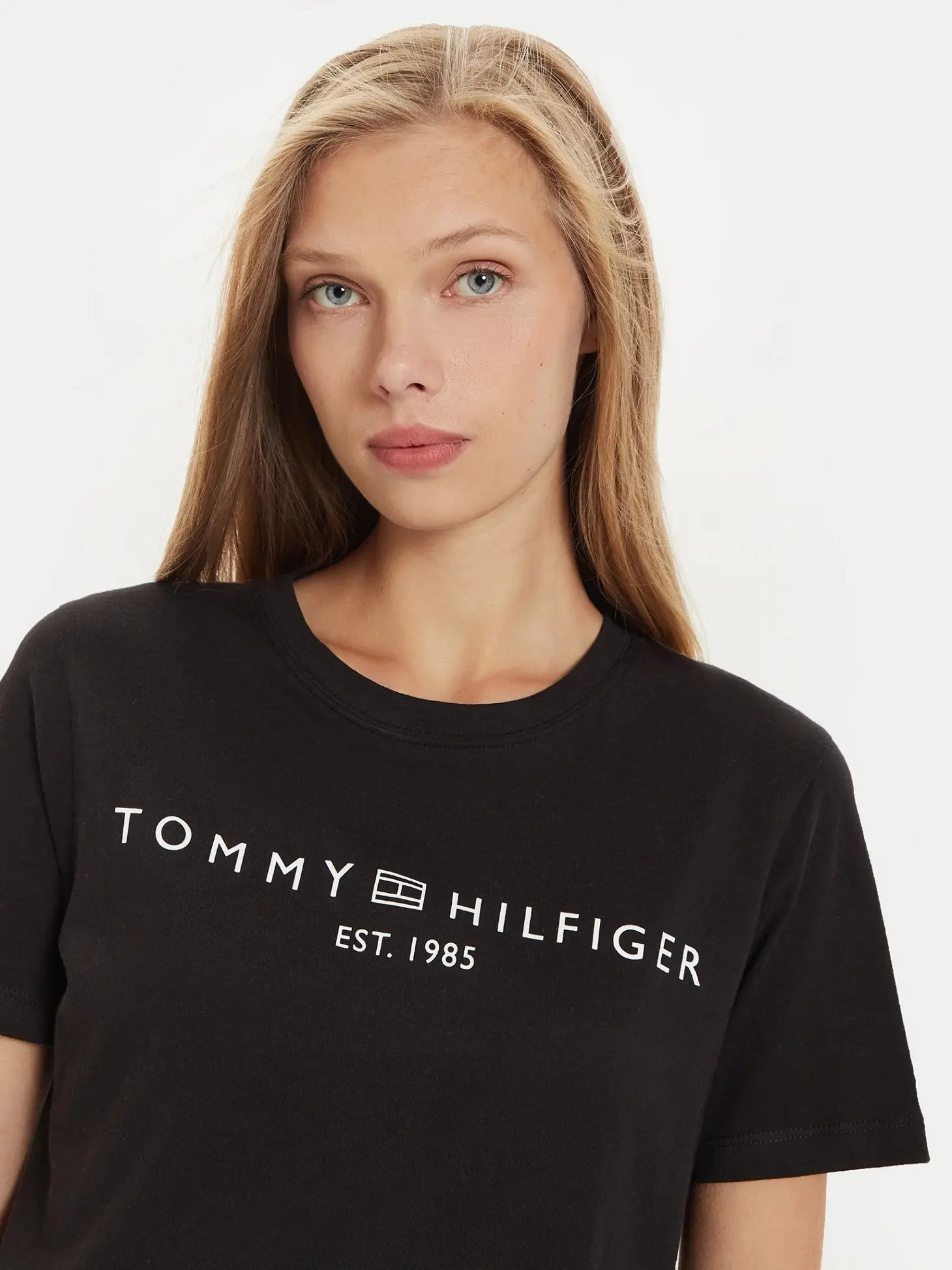 Футболка женская