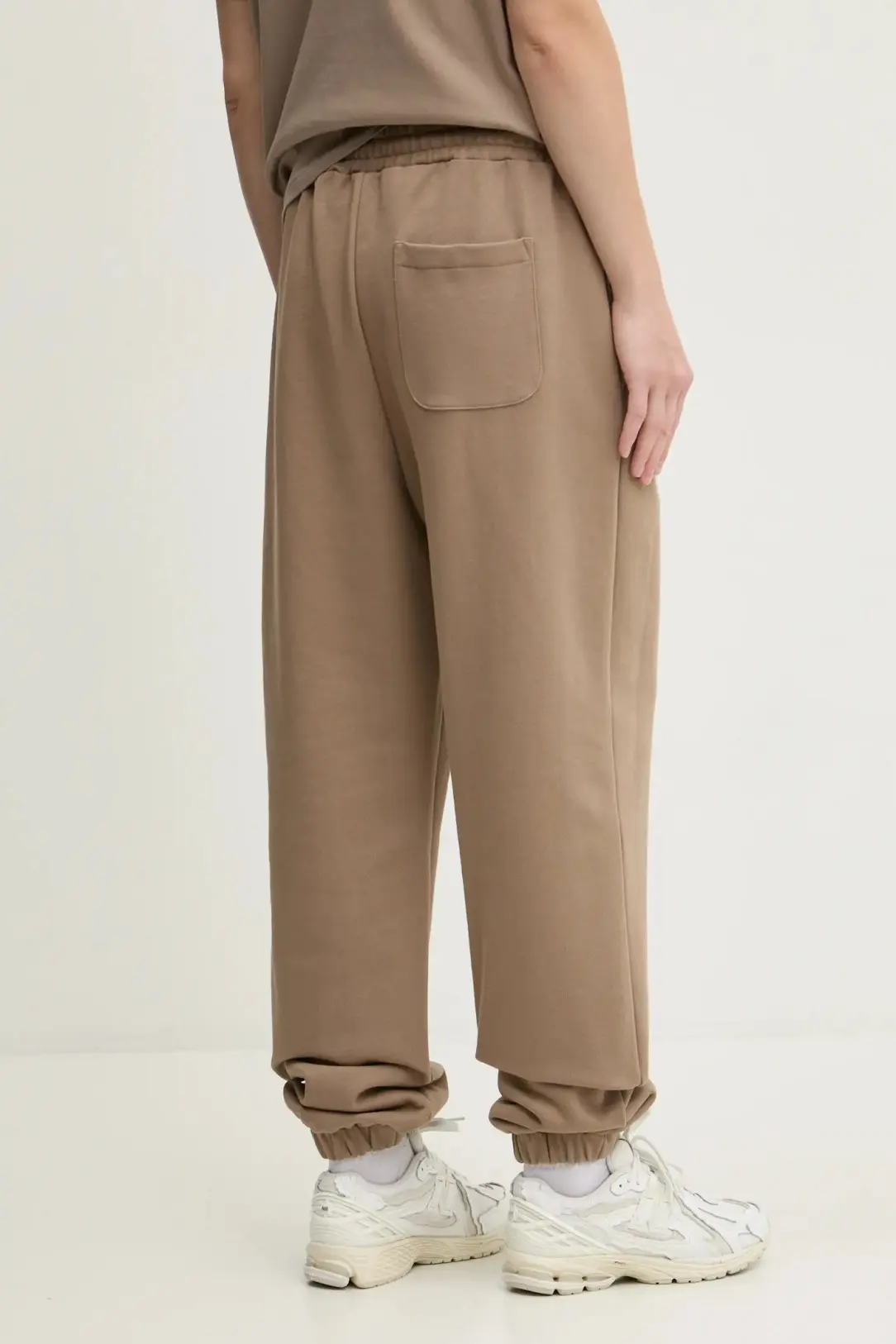 Брюки джоггеры женские