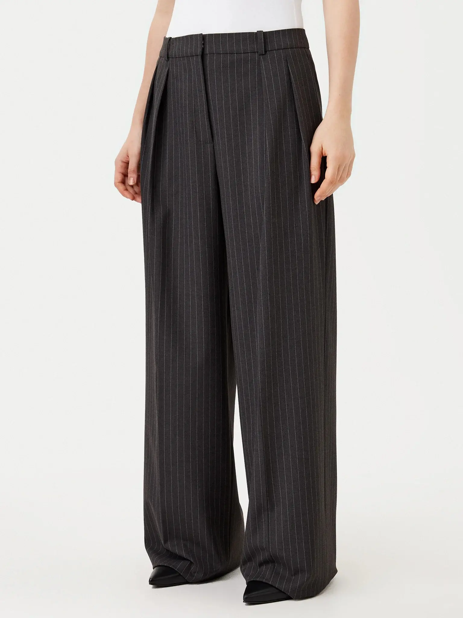 Брюки классические женские