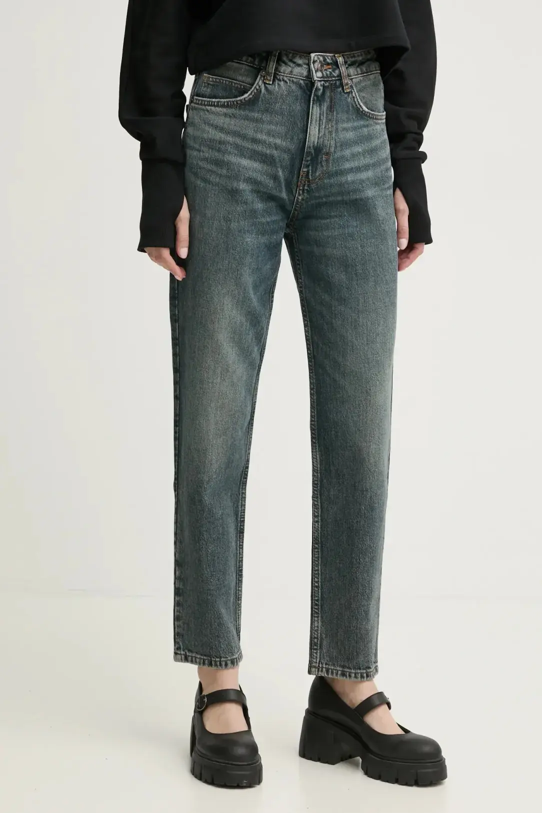 Джинсы мом женские