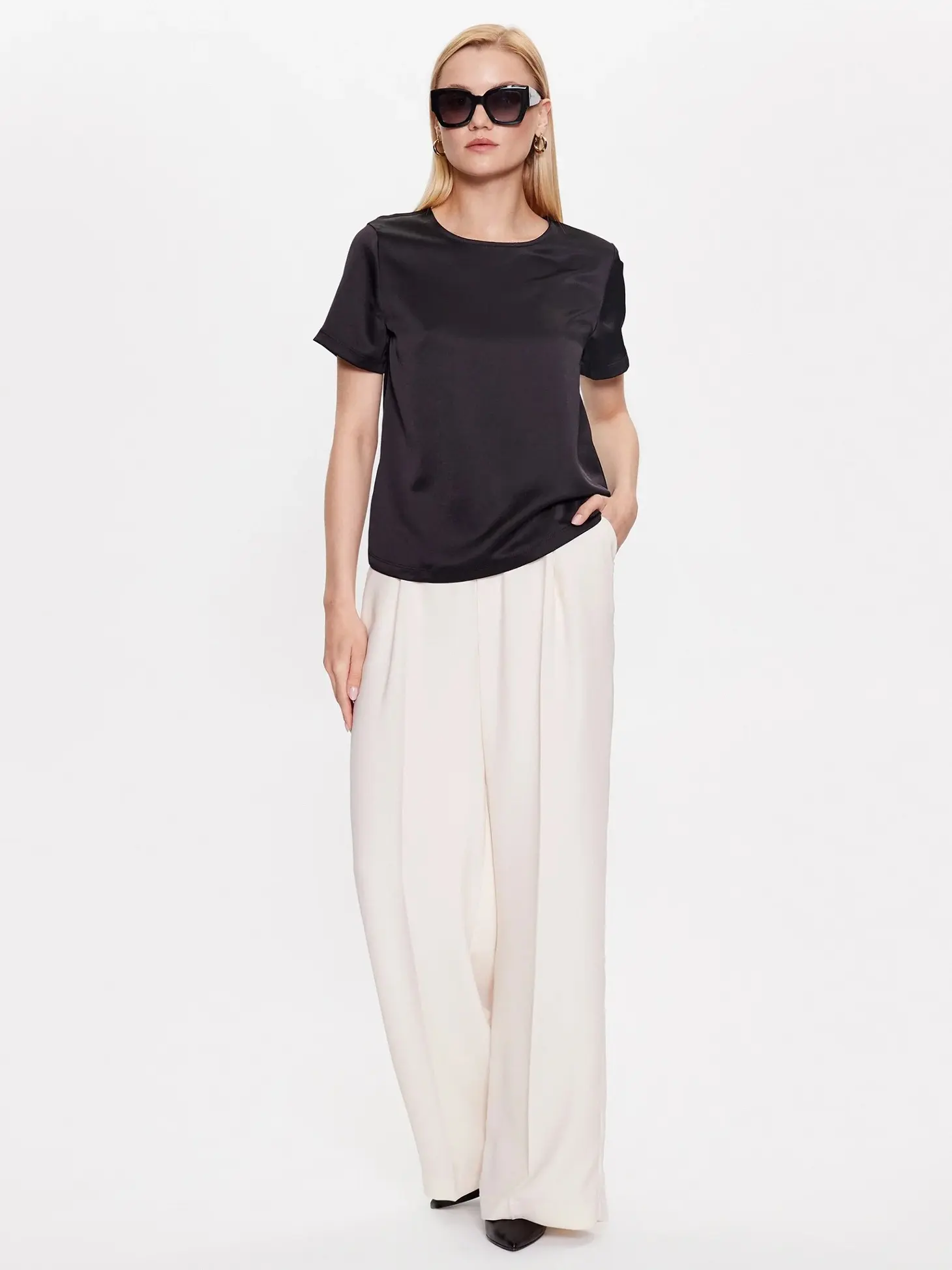 Футболка женская