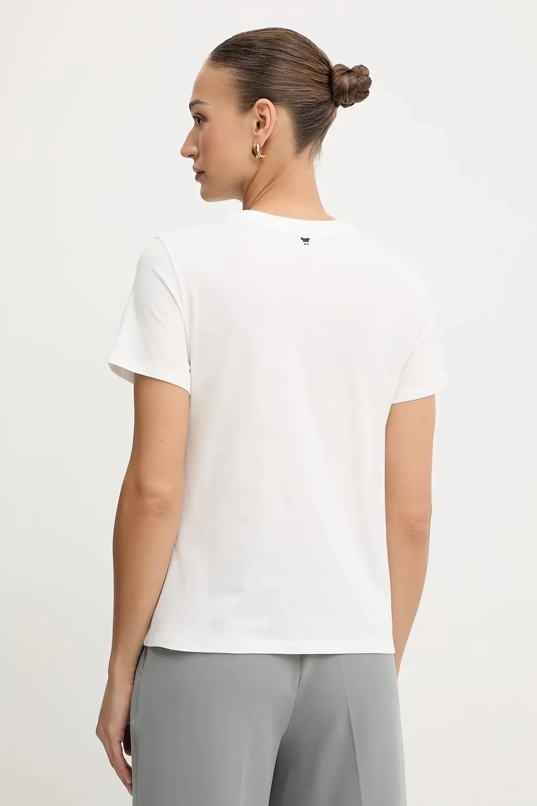 Футболка женская