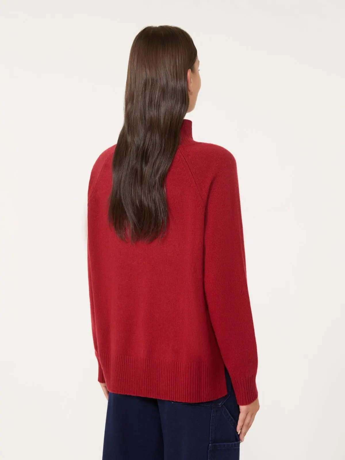 Свитер женский