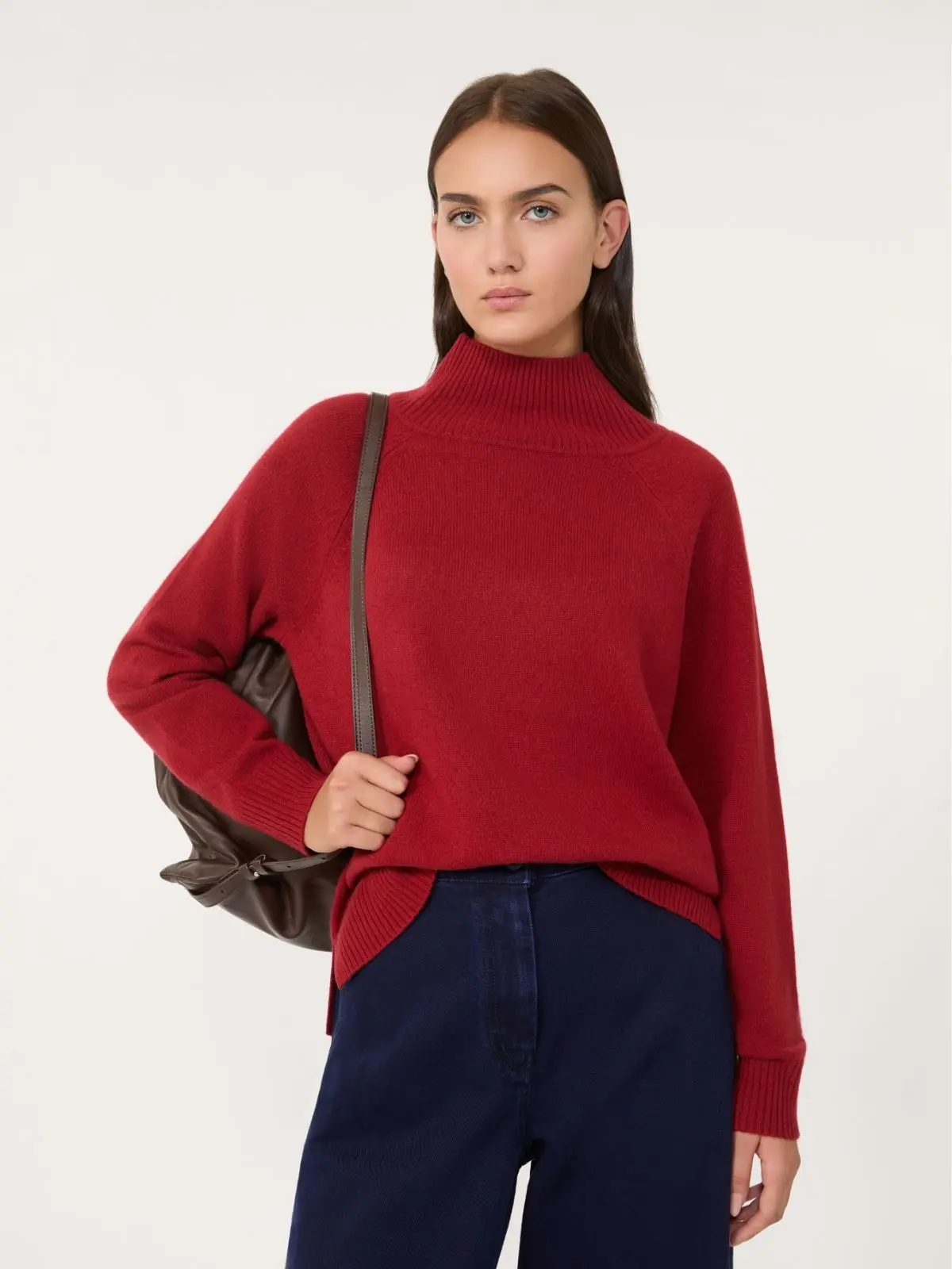 Свитер женский