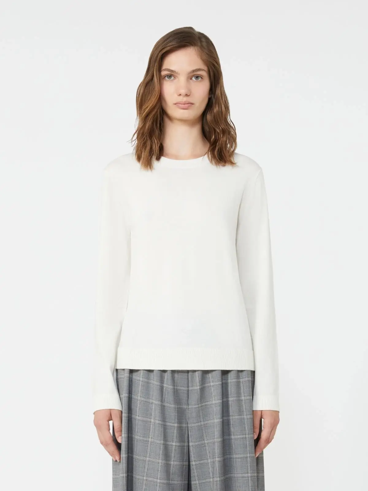 Свитер женский