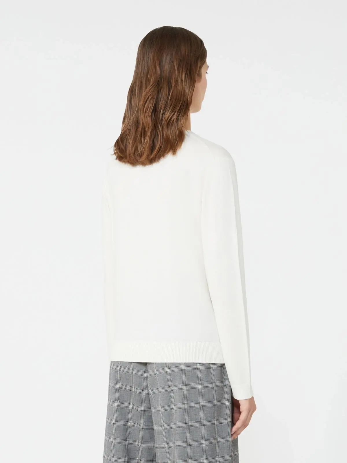 Свитер женский