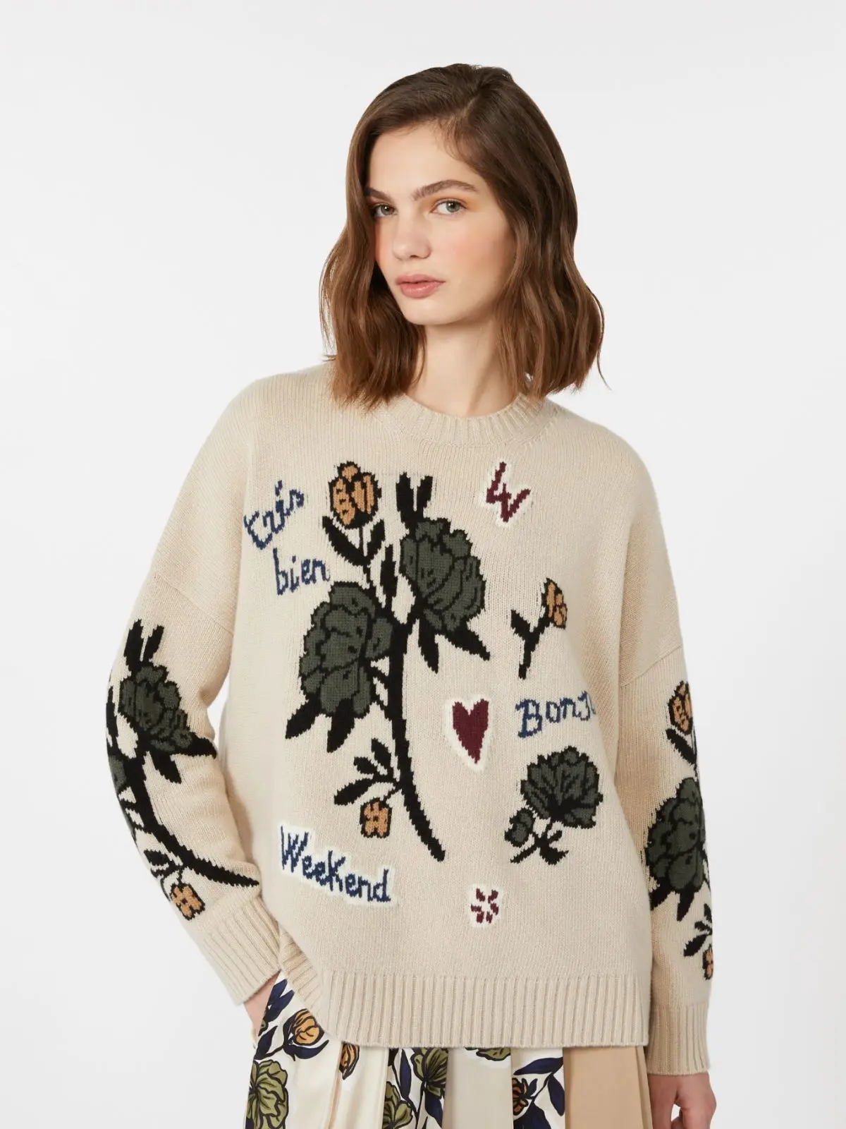 Свитер женский