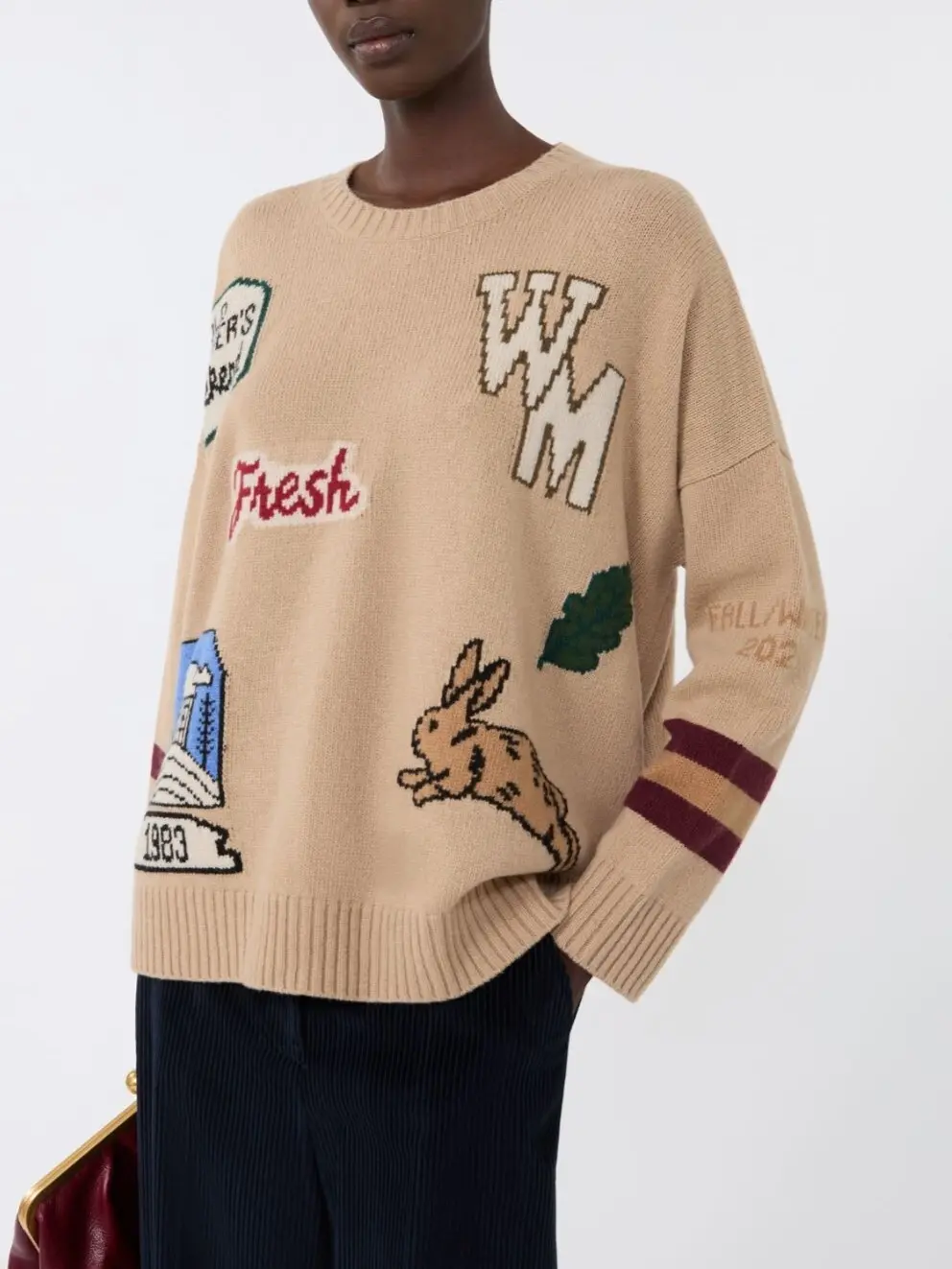 Свитер женский