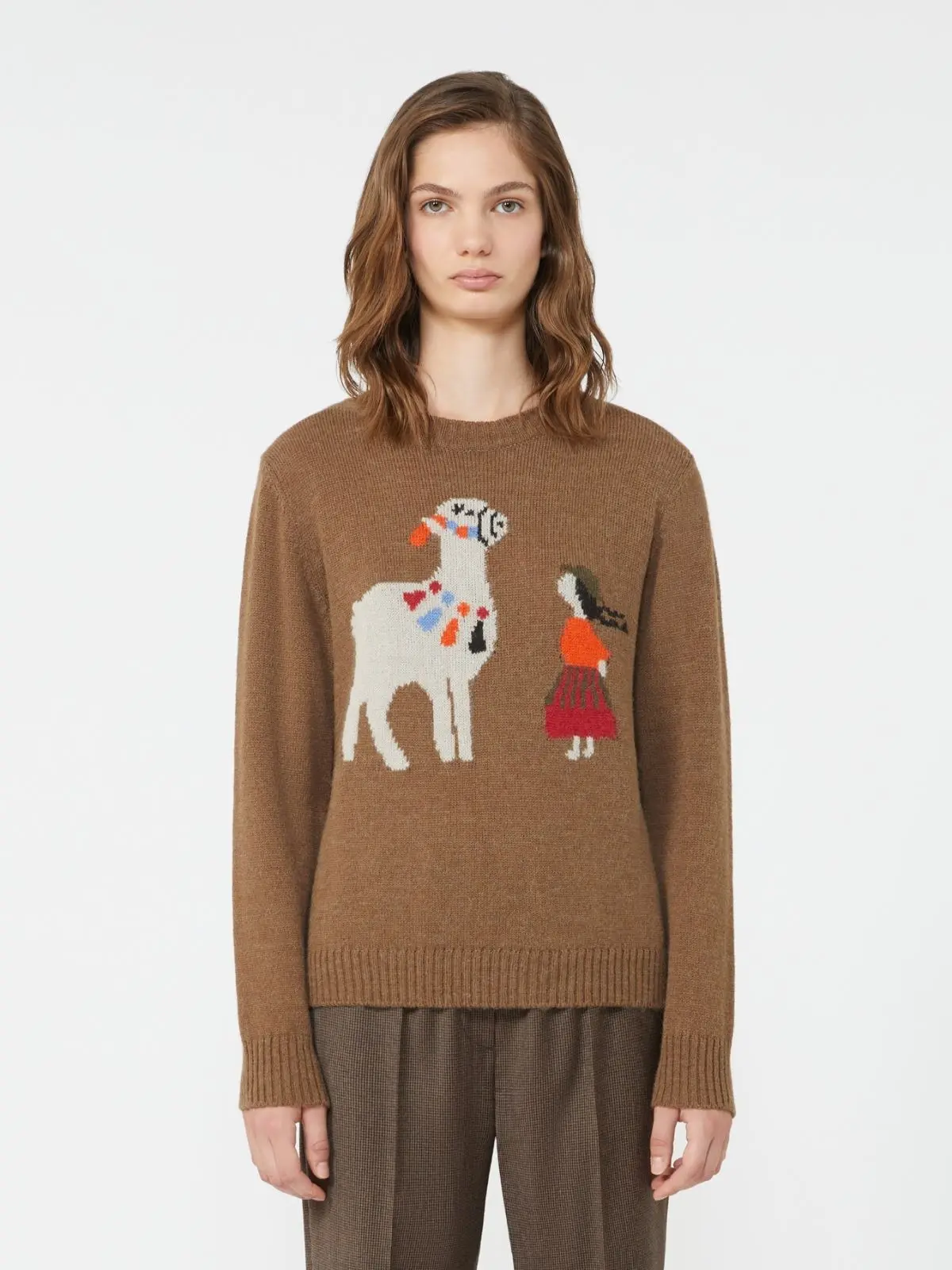 Свитер женский