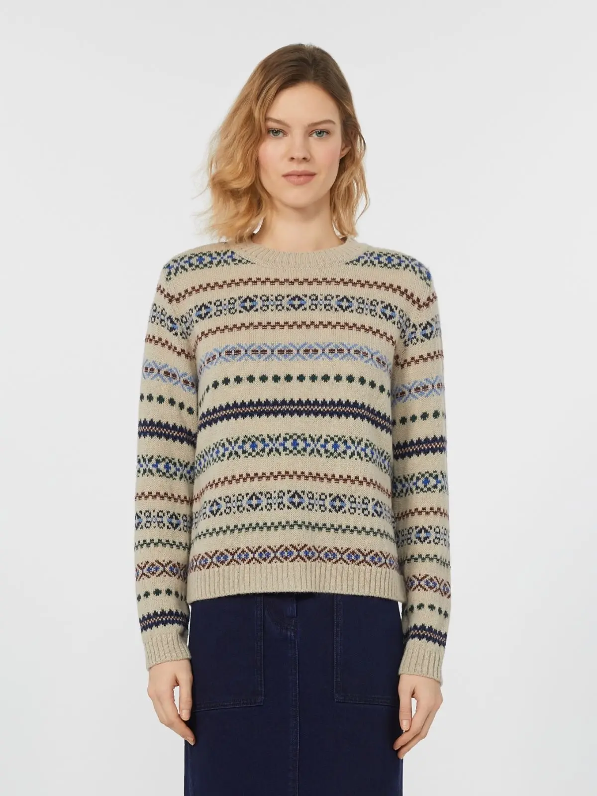 Свитер женский