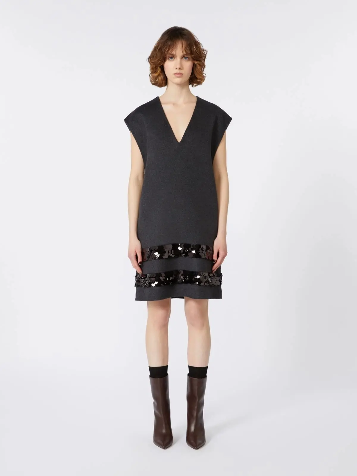 Платье мини женское