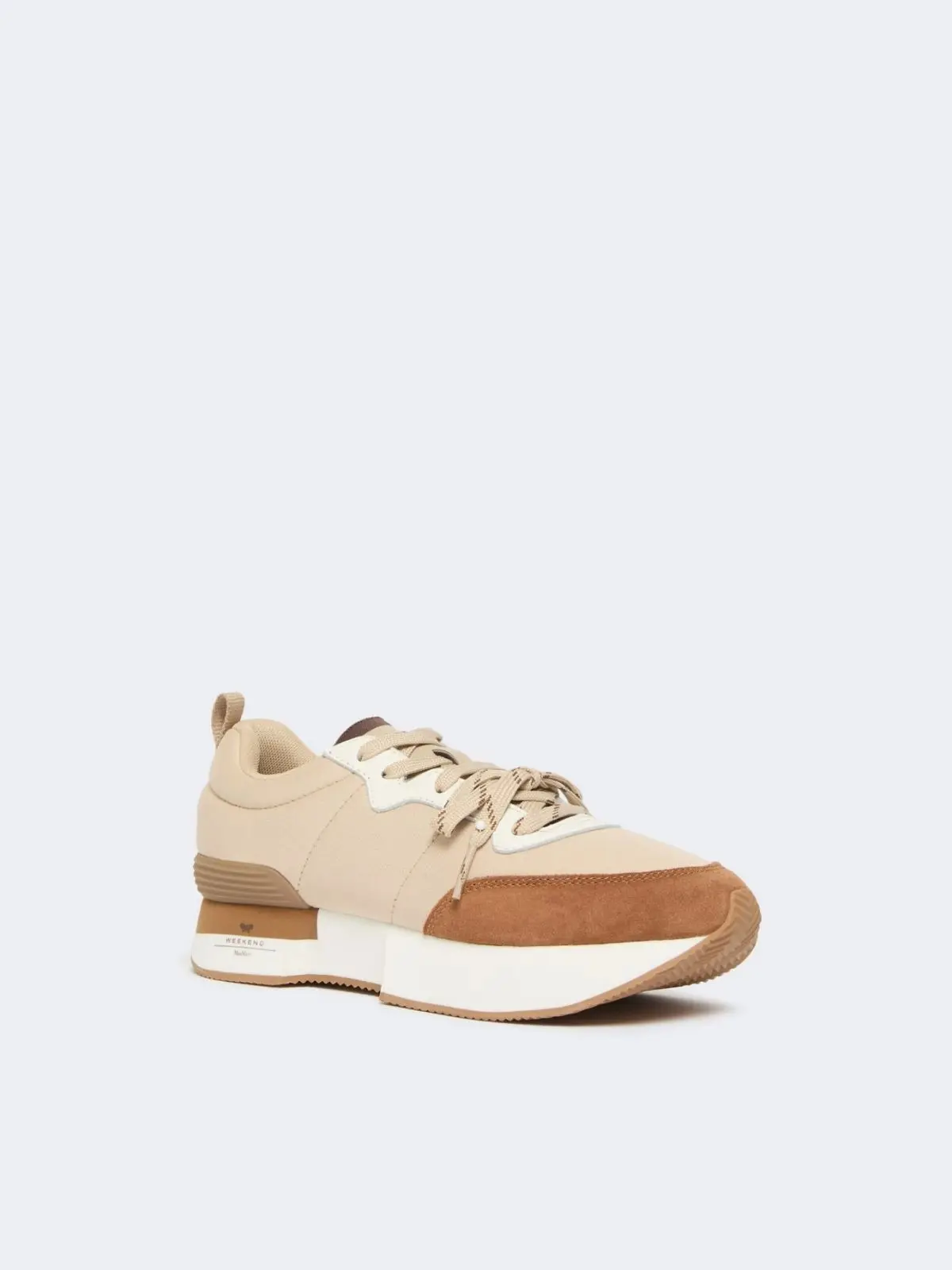 Кроссовки женские