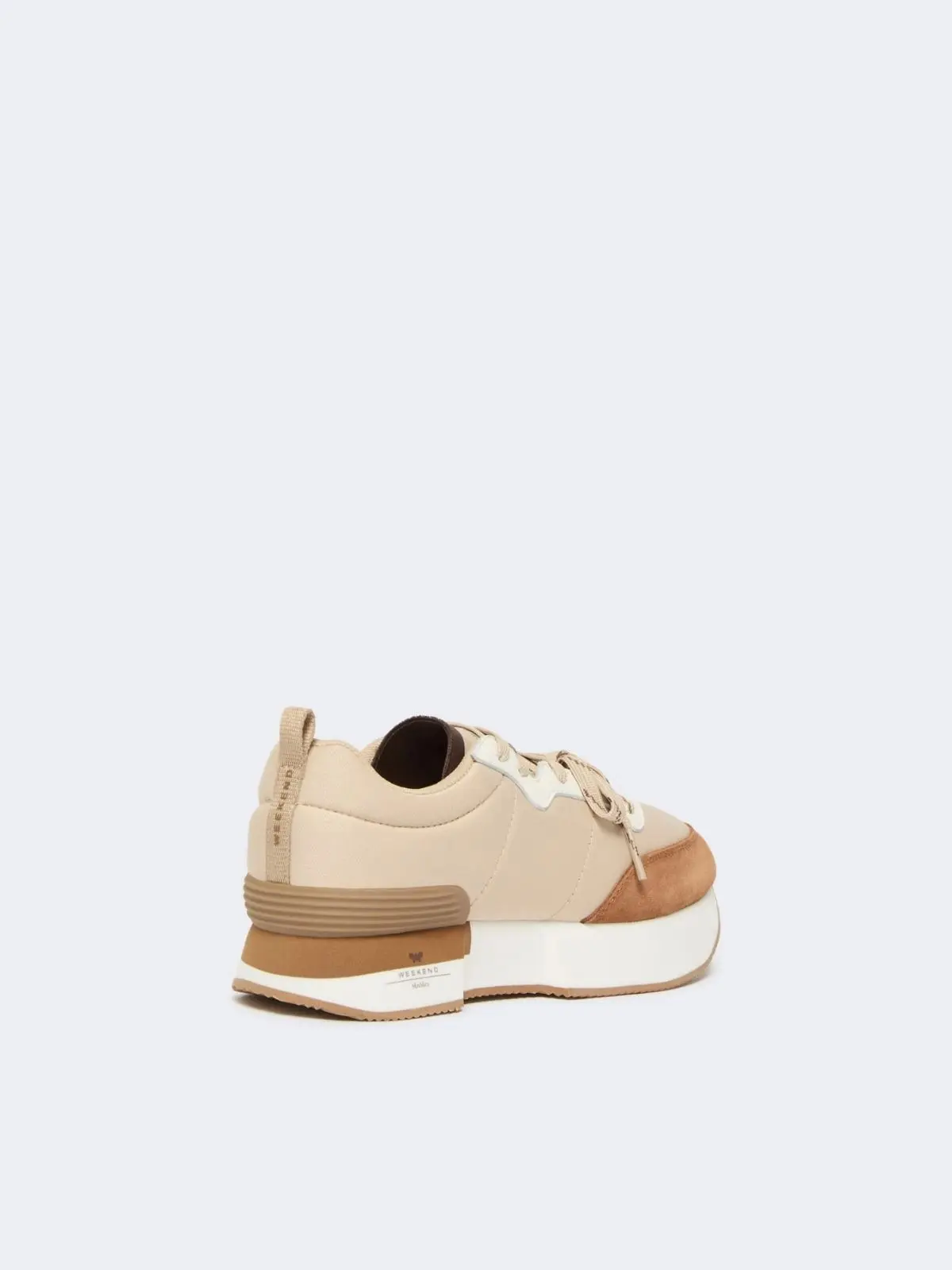 Кроссовки женские