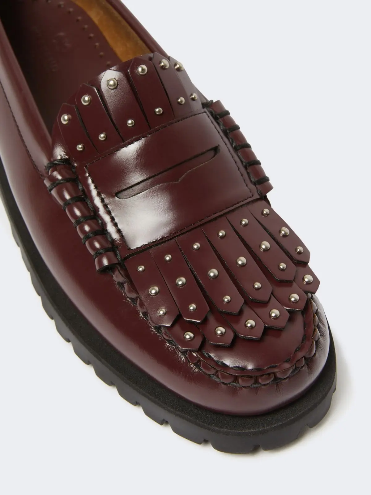 Лоферы женские