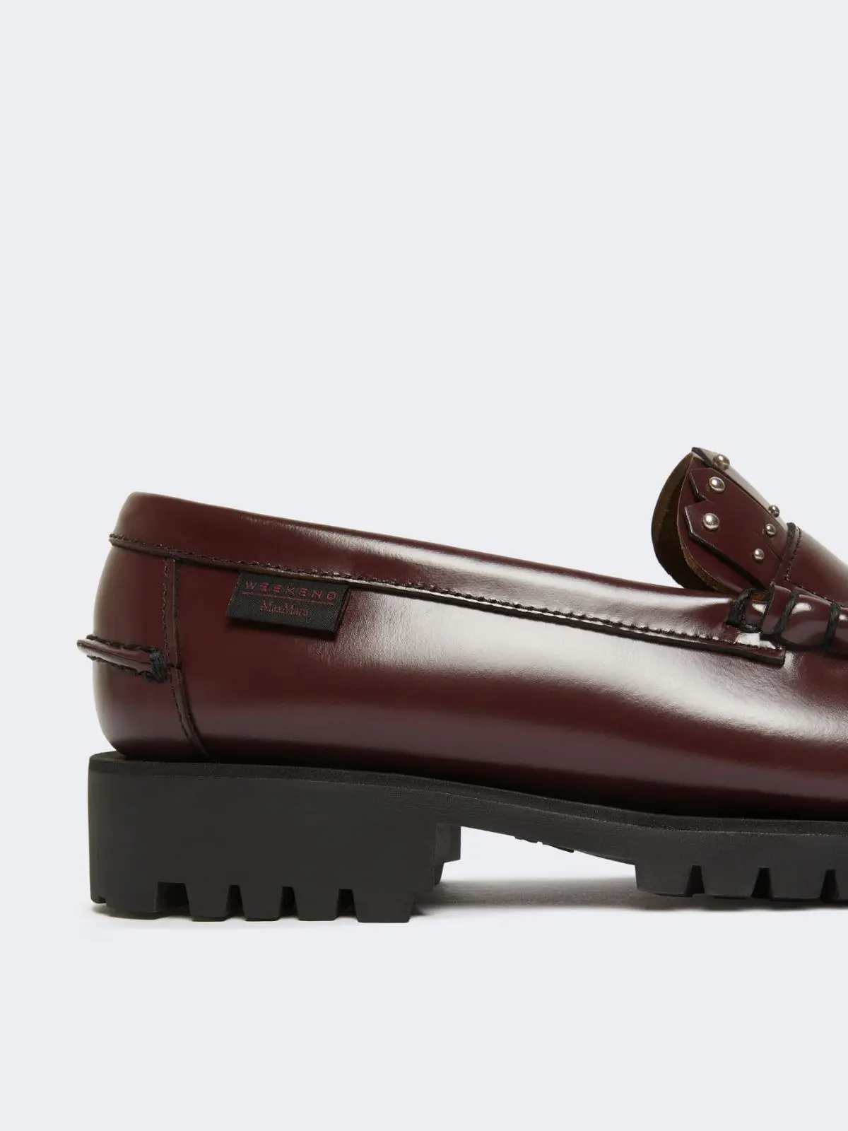 Лоферы женские