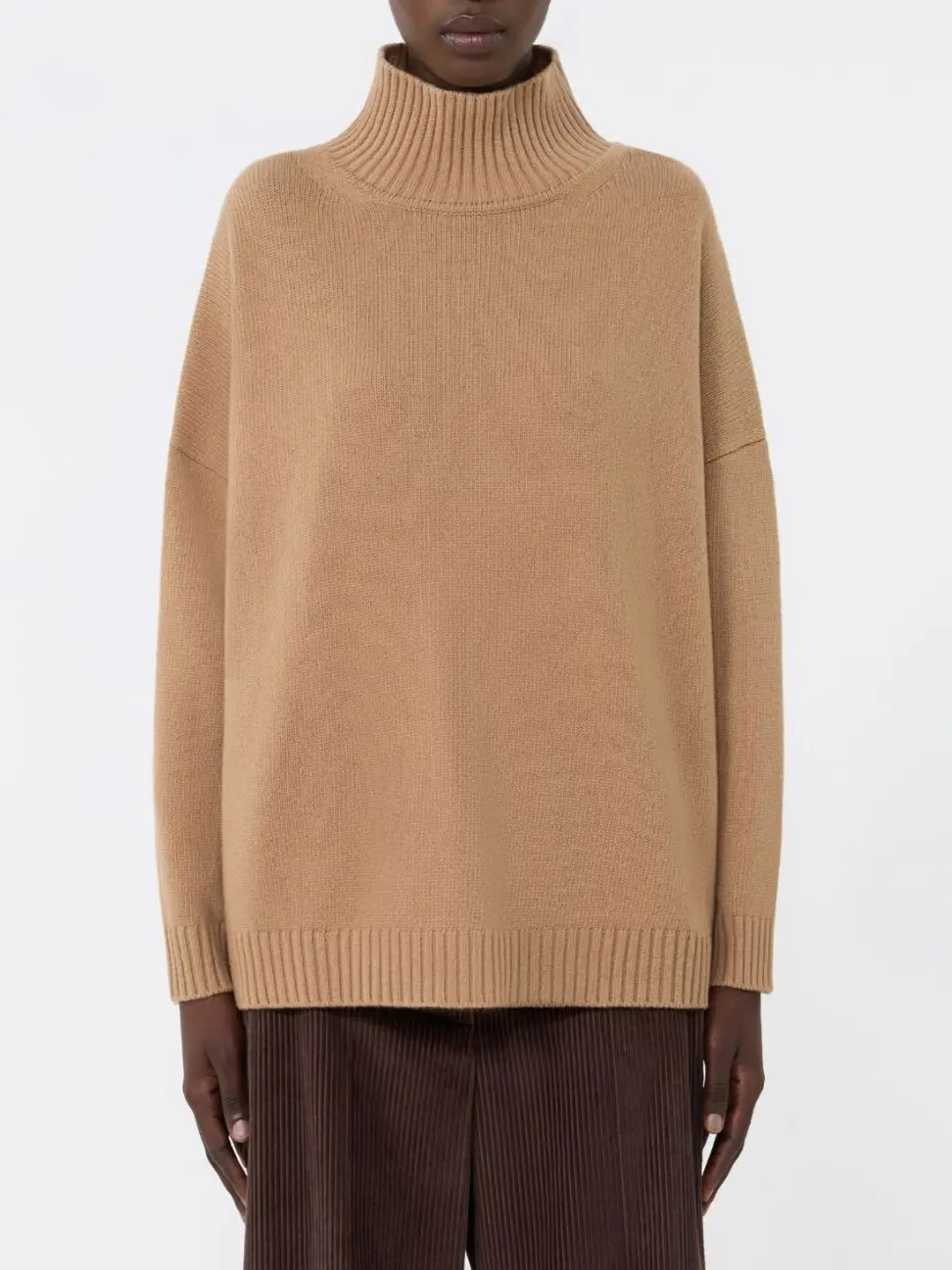 Свитер женский