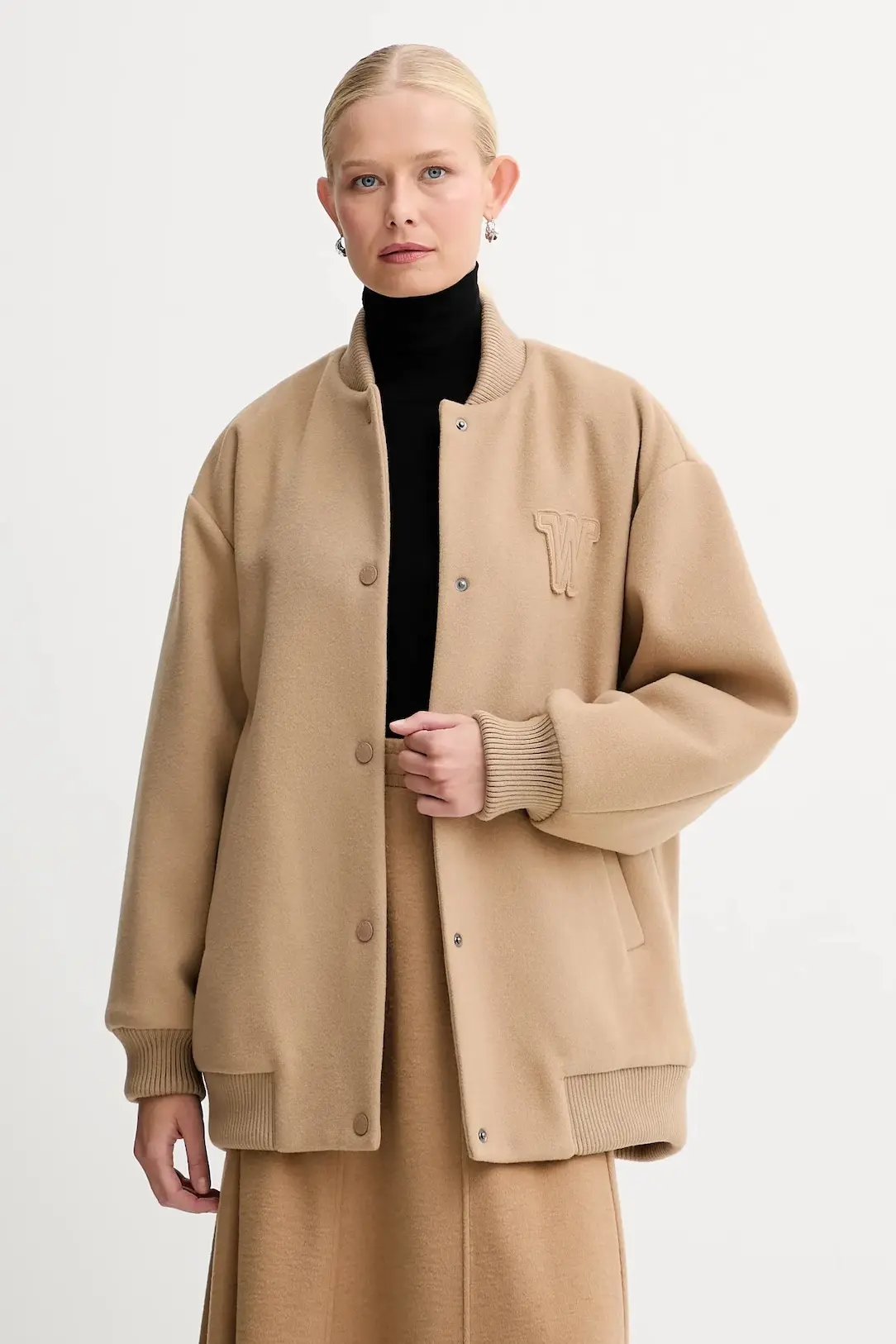 Куртка бомбер женская