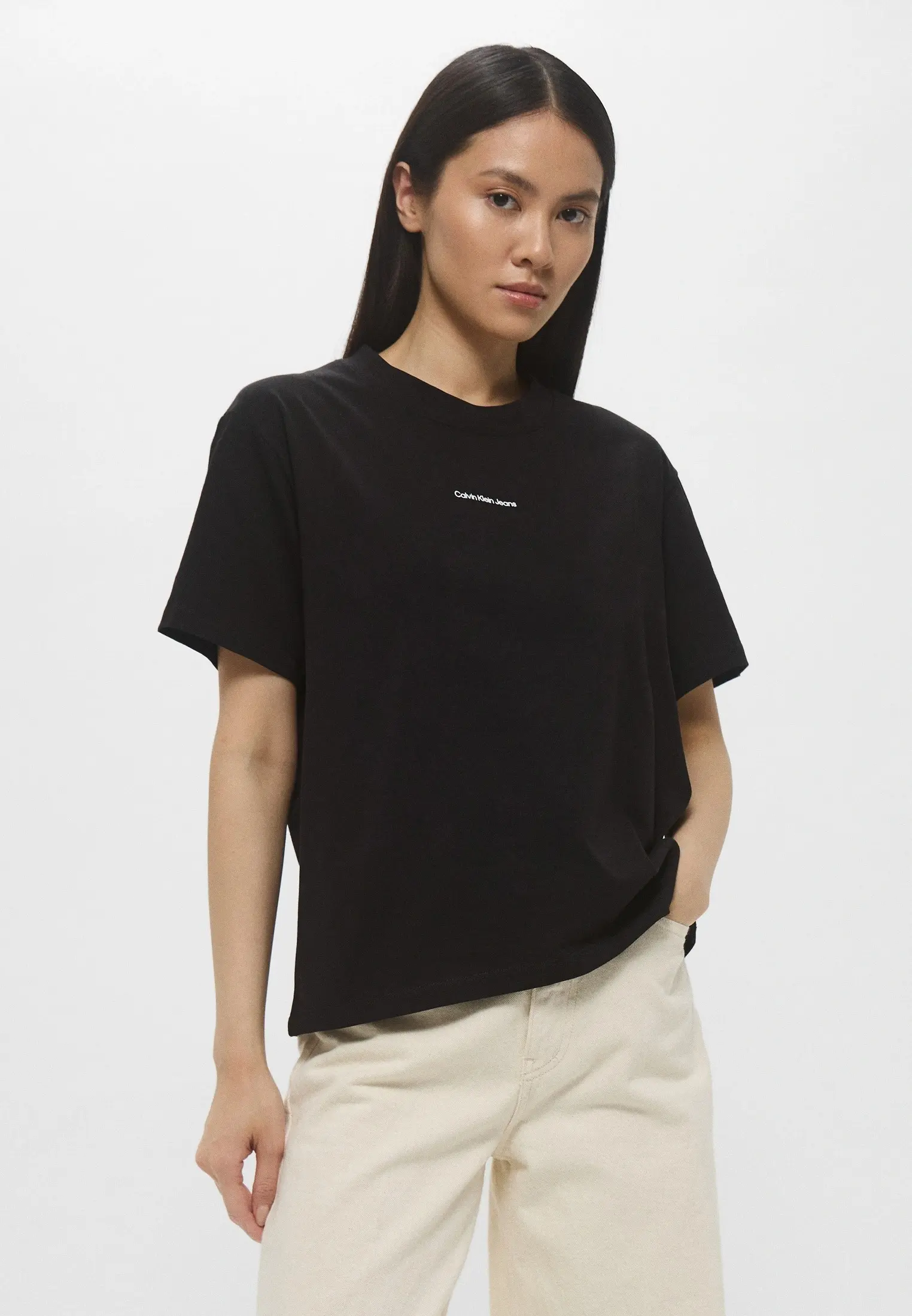 Футболка женская